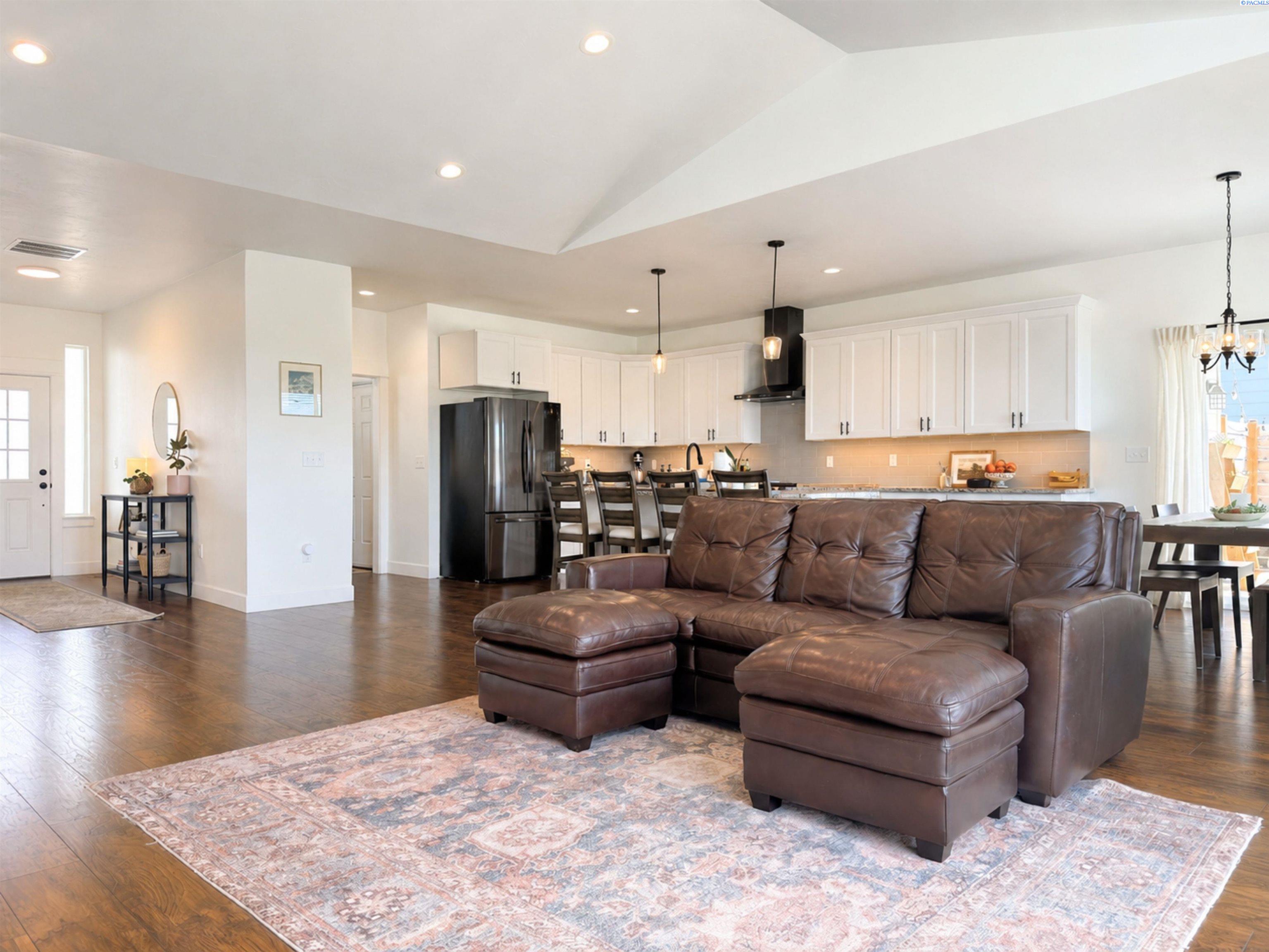 605 SW Umatilla Ct.