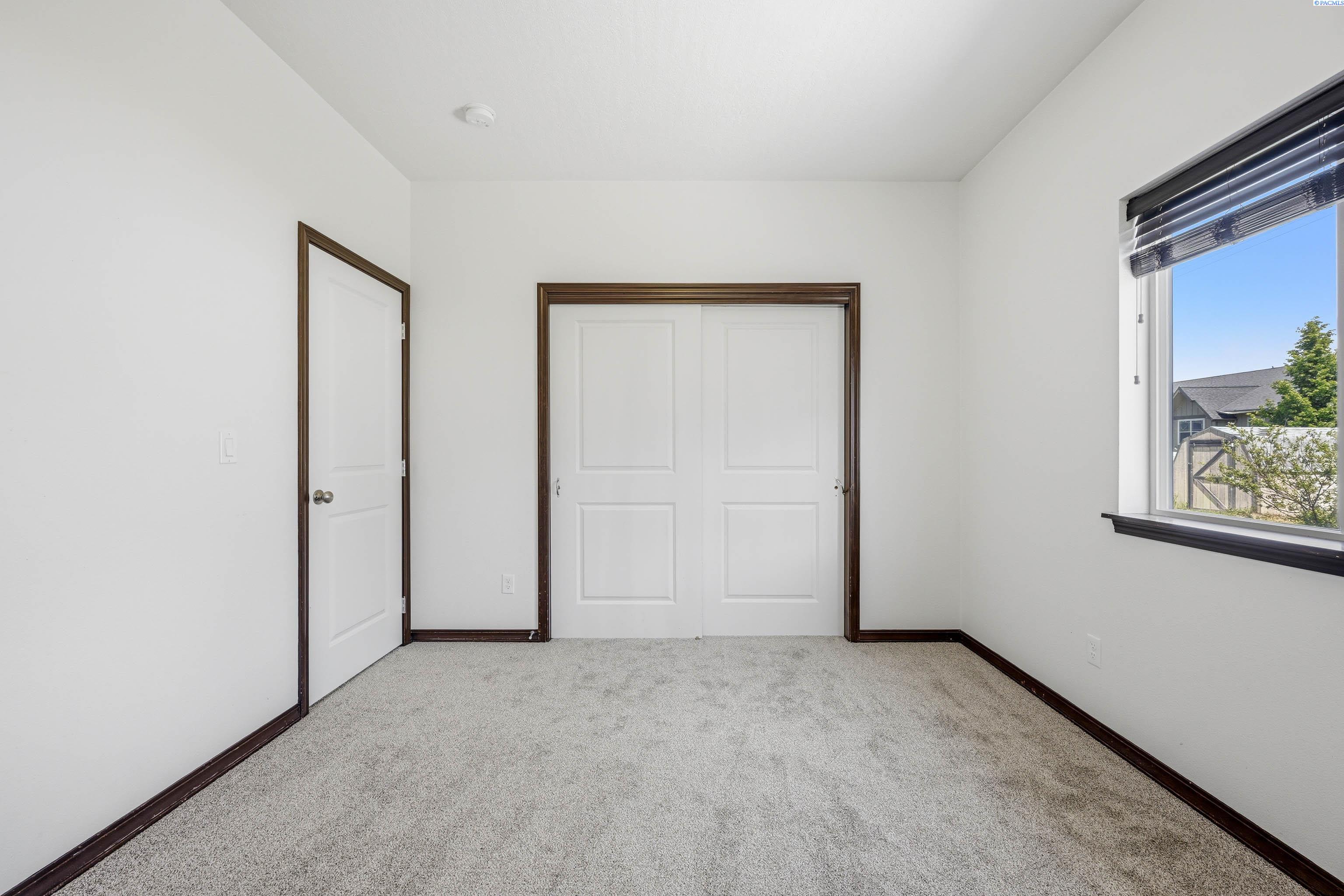 1030 SW Corral Court