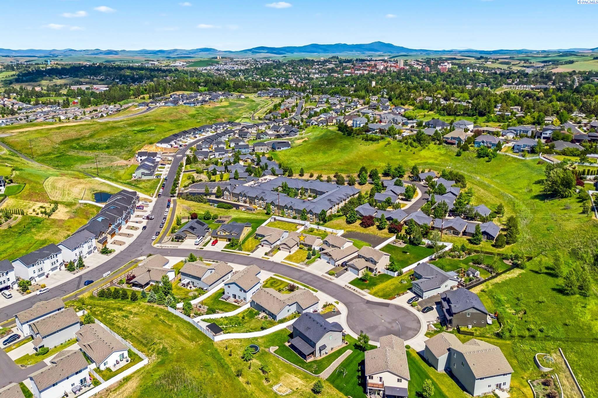 1030 SW Corral Court
