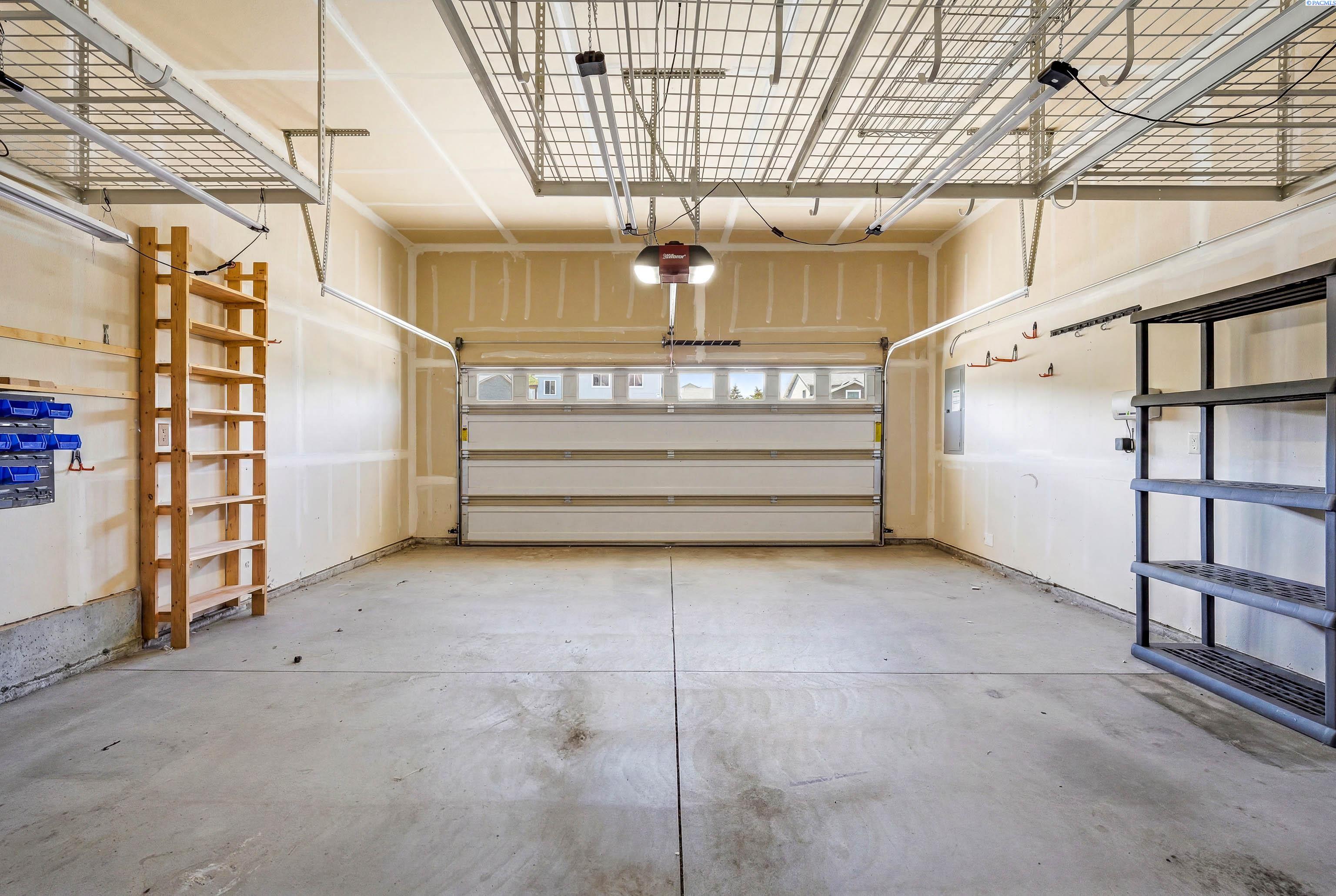 1030 SW Corral Court