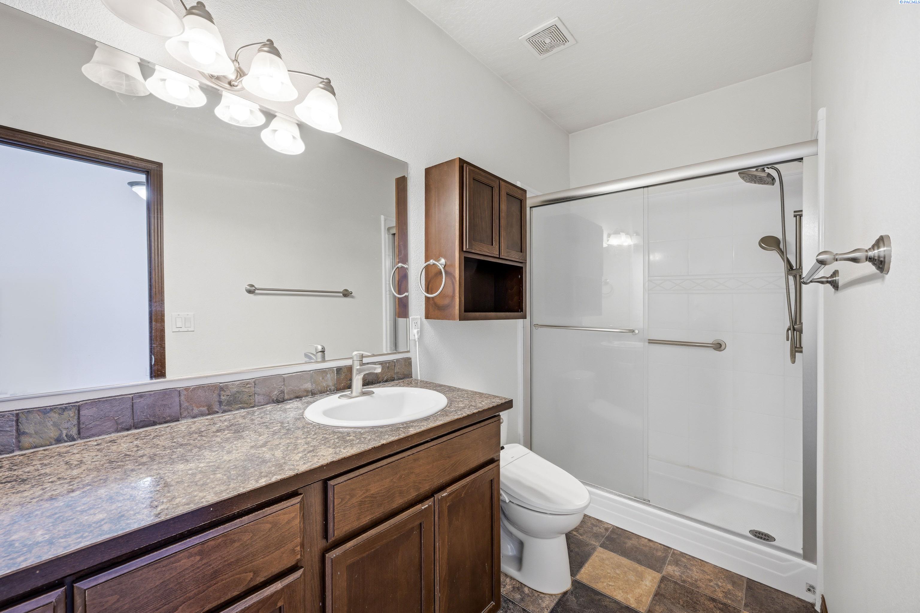 1030 SW Corral Court
