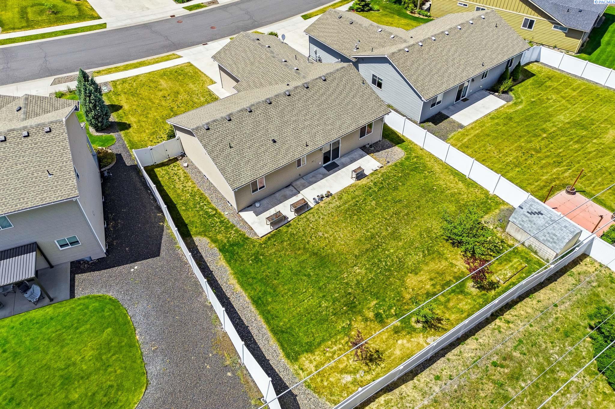 1030 SW Corral Court