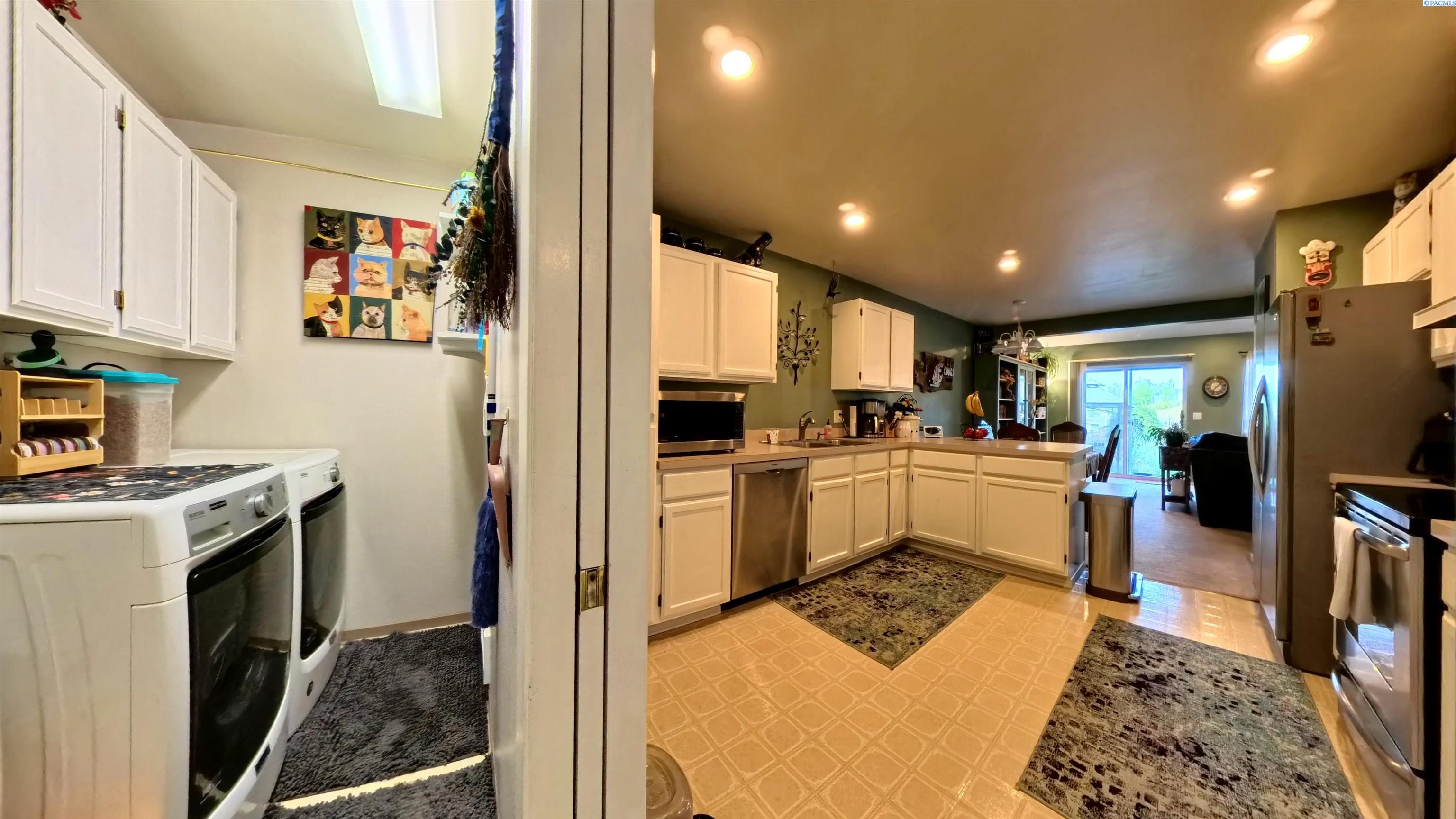 287 NW Clay Ct