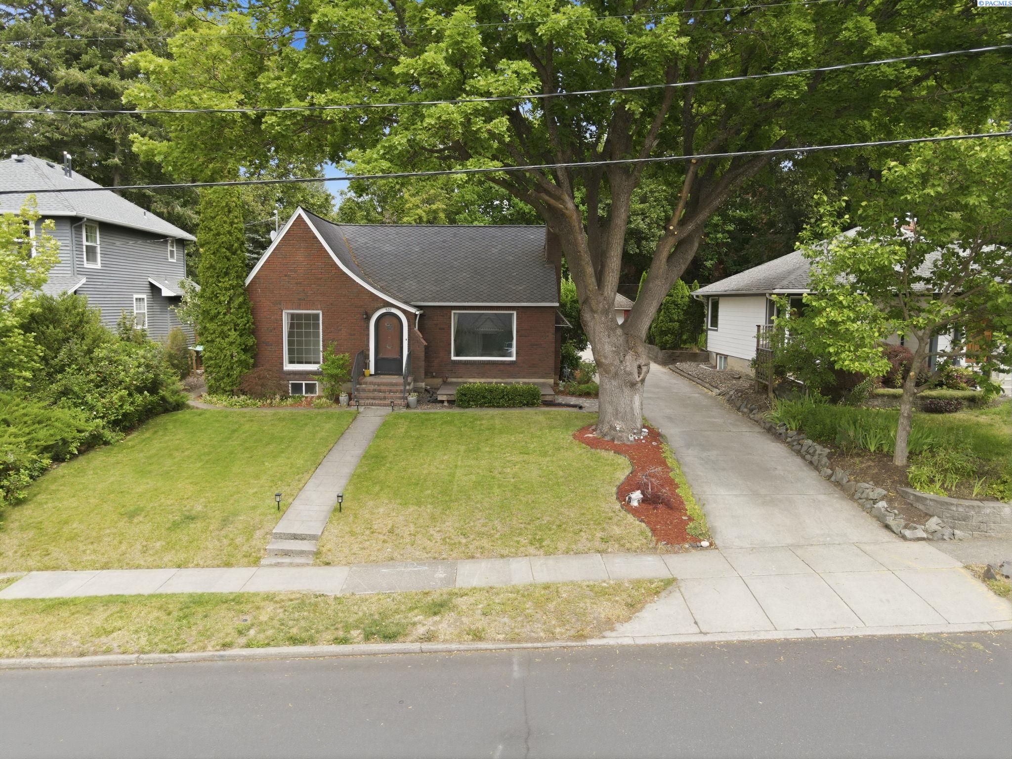 620 SE High Street