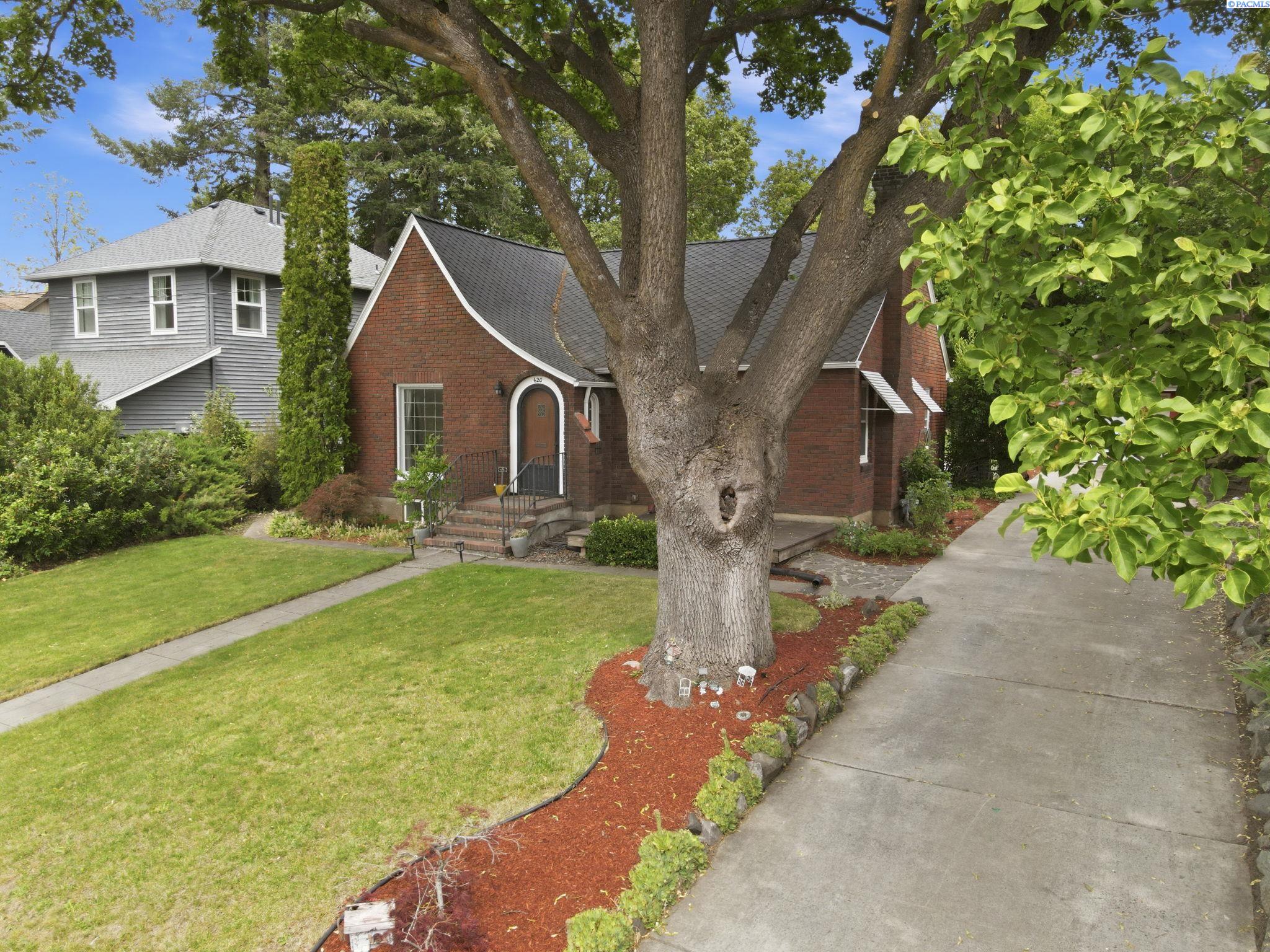 620 SE High Street