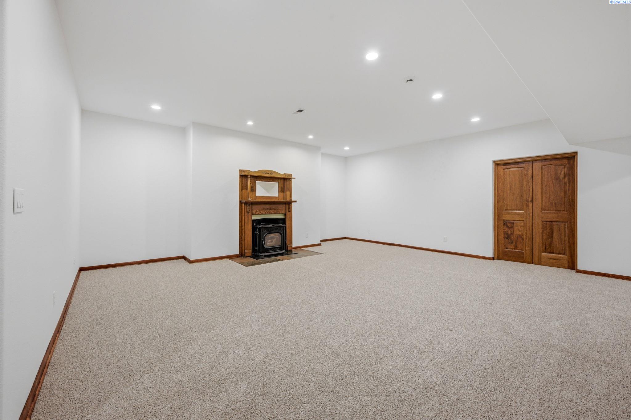 651 Klemgard Road