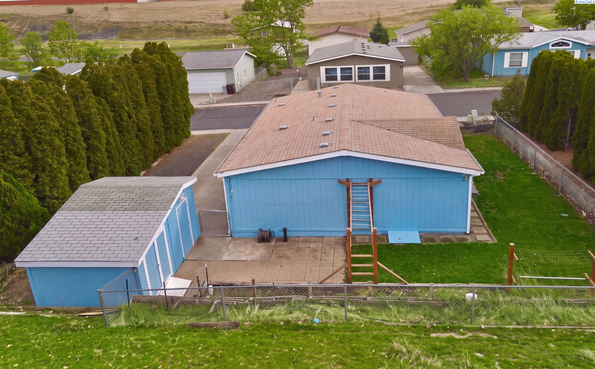 112 NW Glenhaven Drive