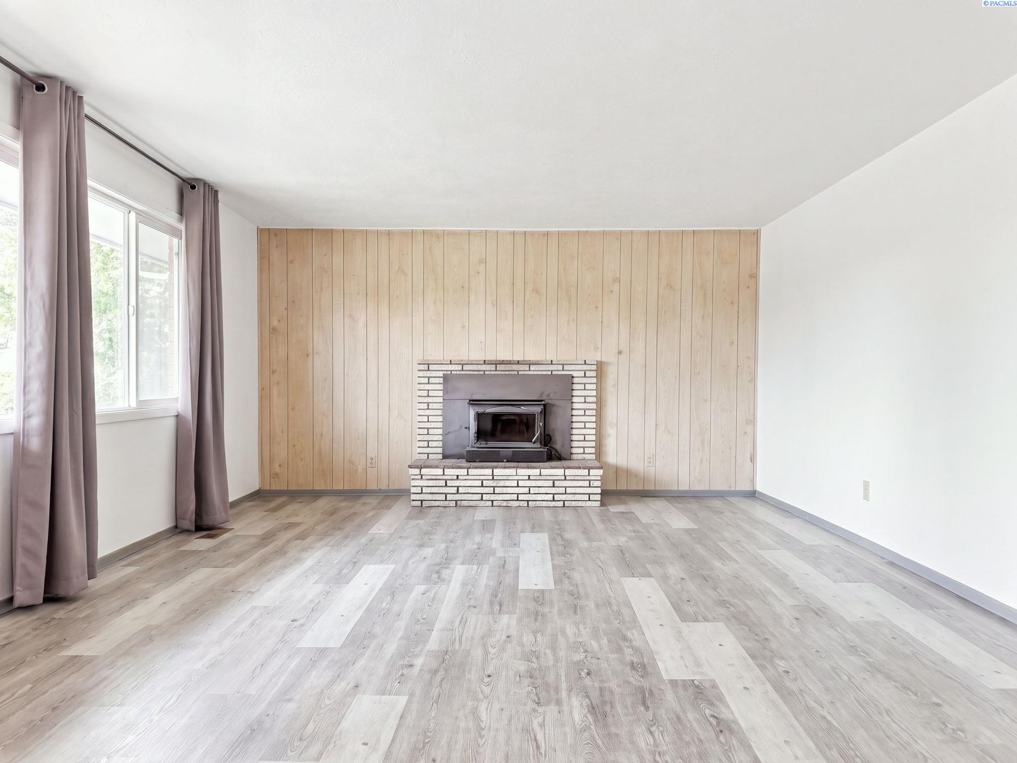 220 NW Timothy Street