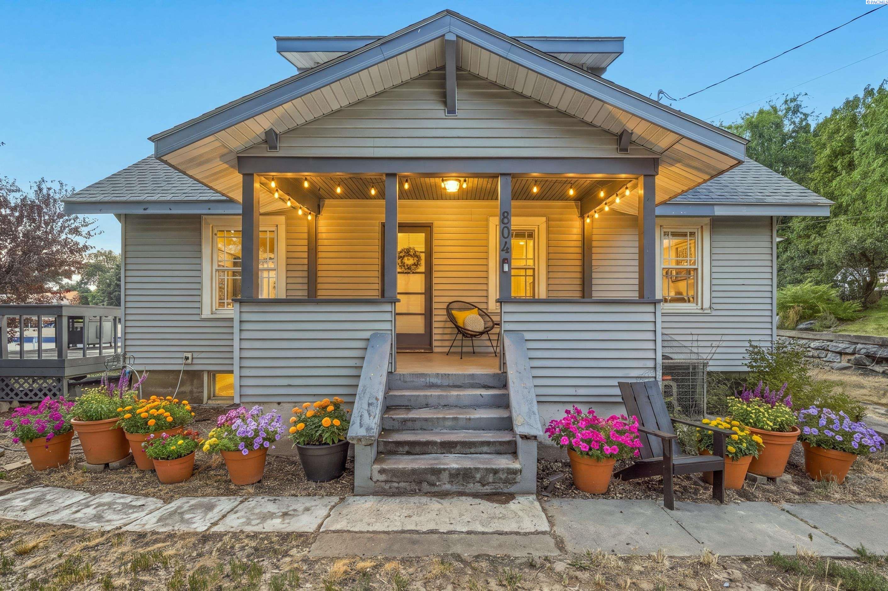 804 S Hillcrest Dr.
