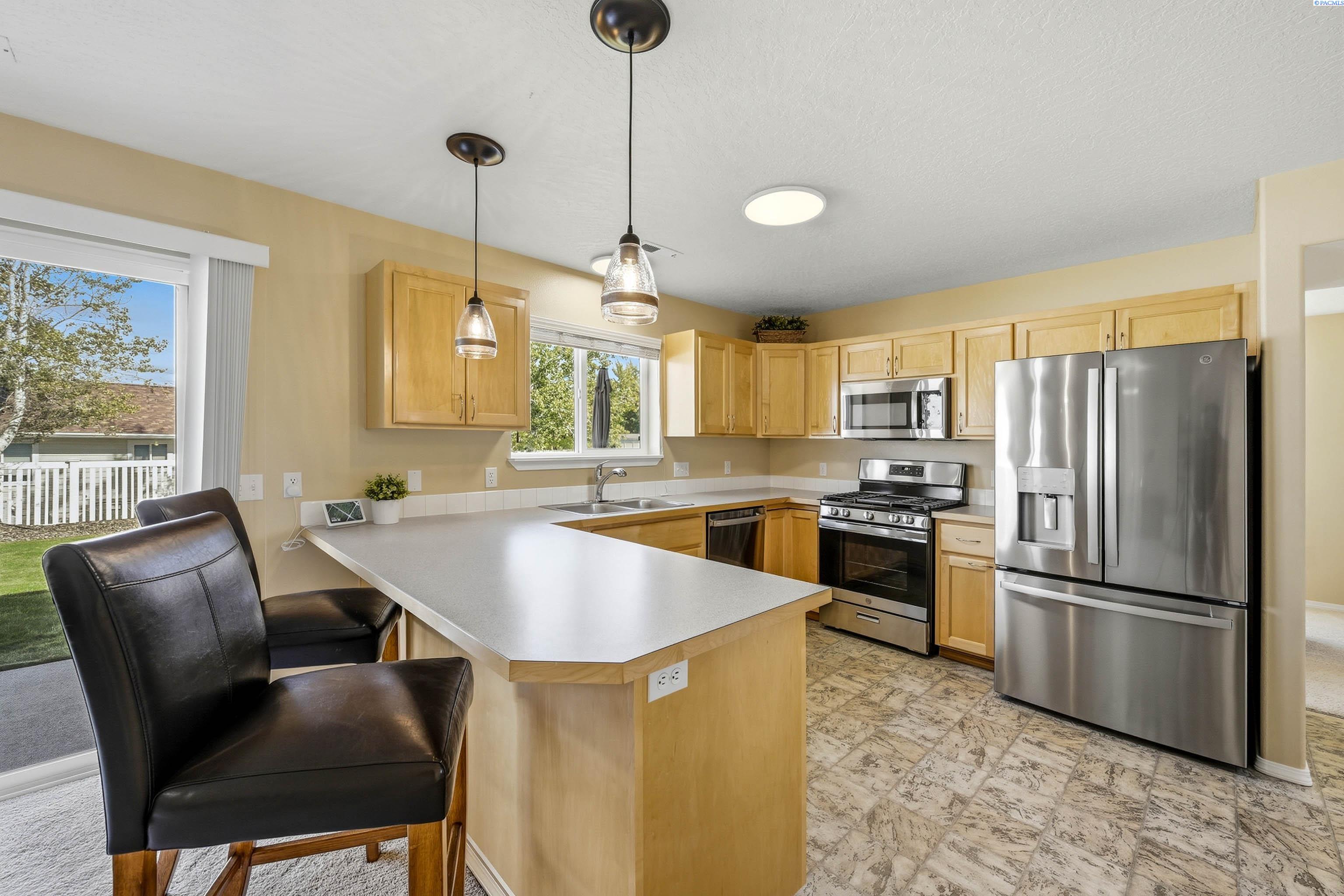 2340 NW Robert St