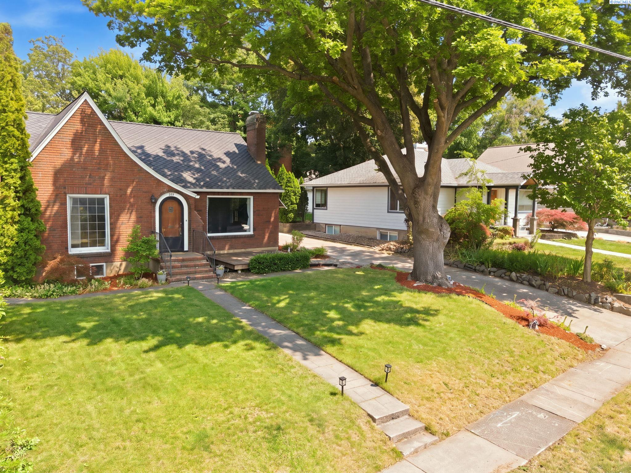620 SE High Street