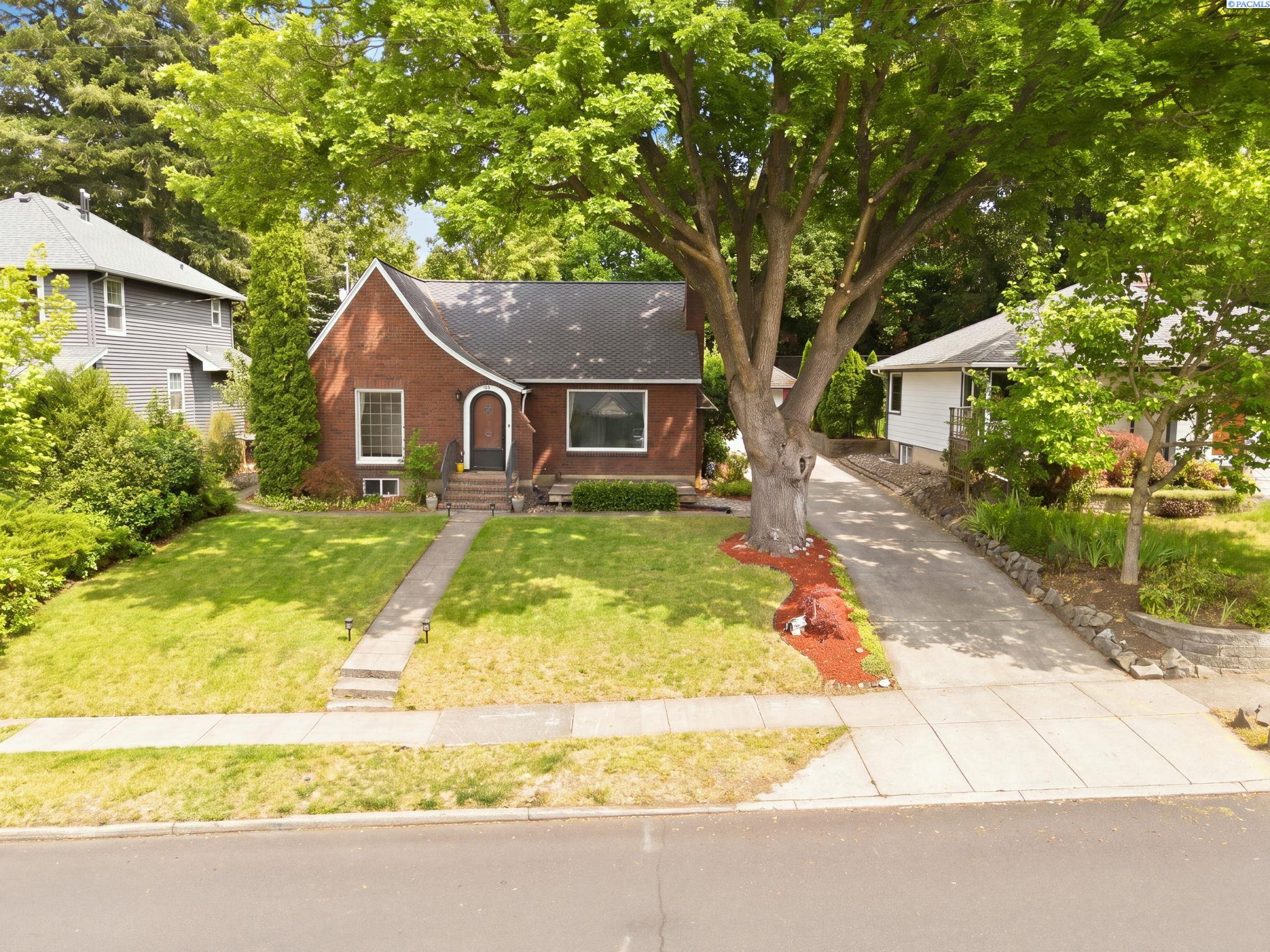 620 SE High Street