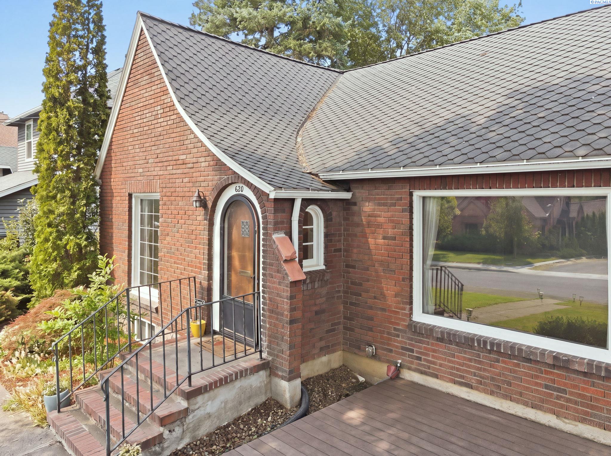 620 SE High Street