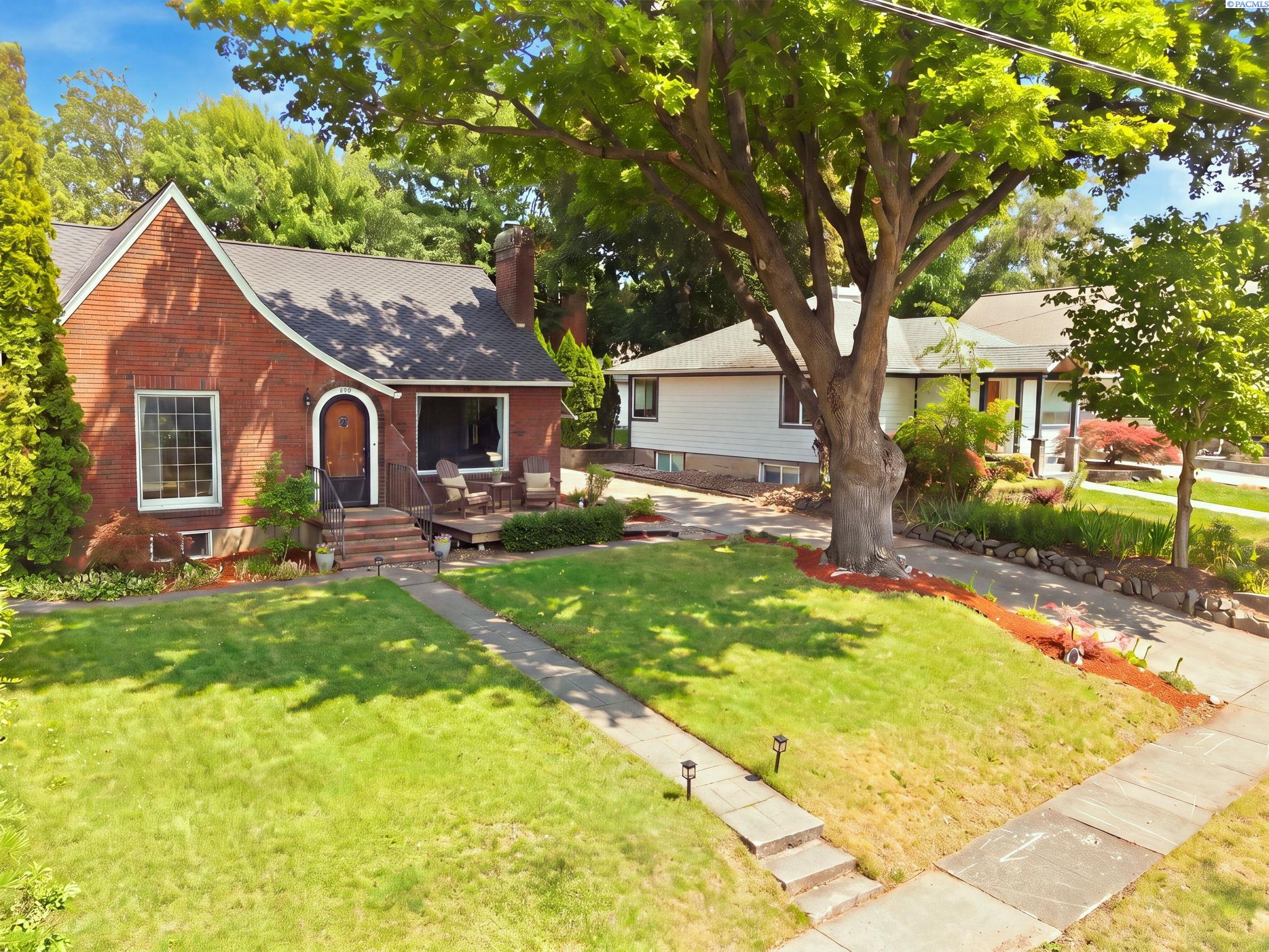 620 SE High Street