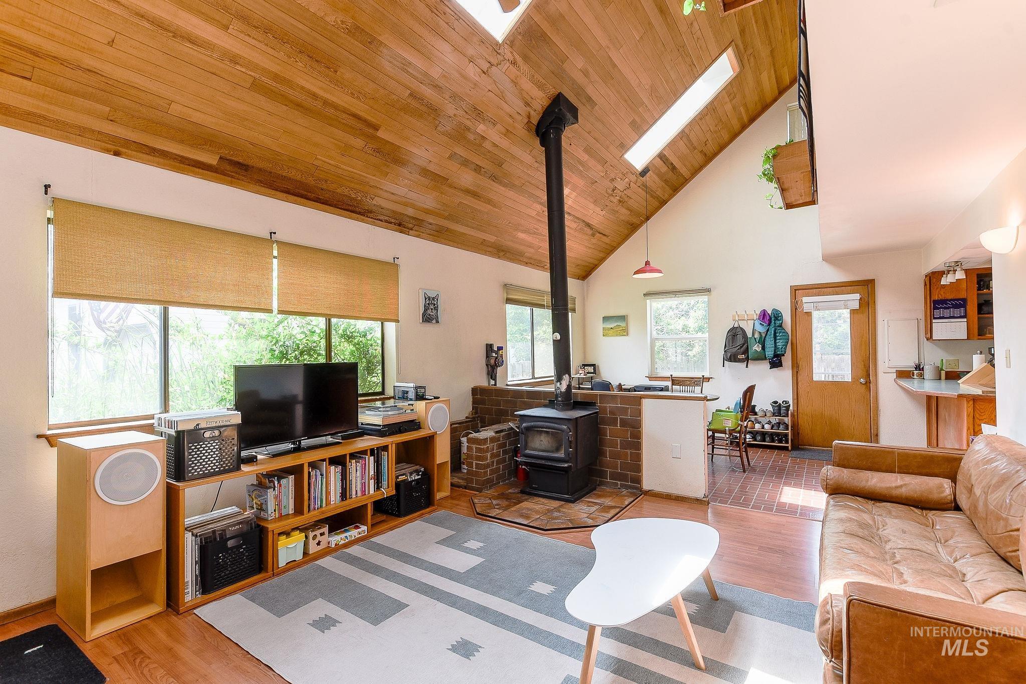 125 S Mountain View Rd