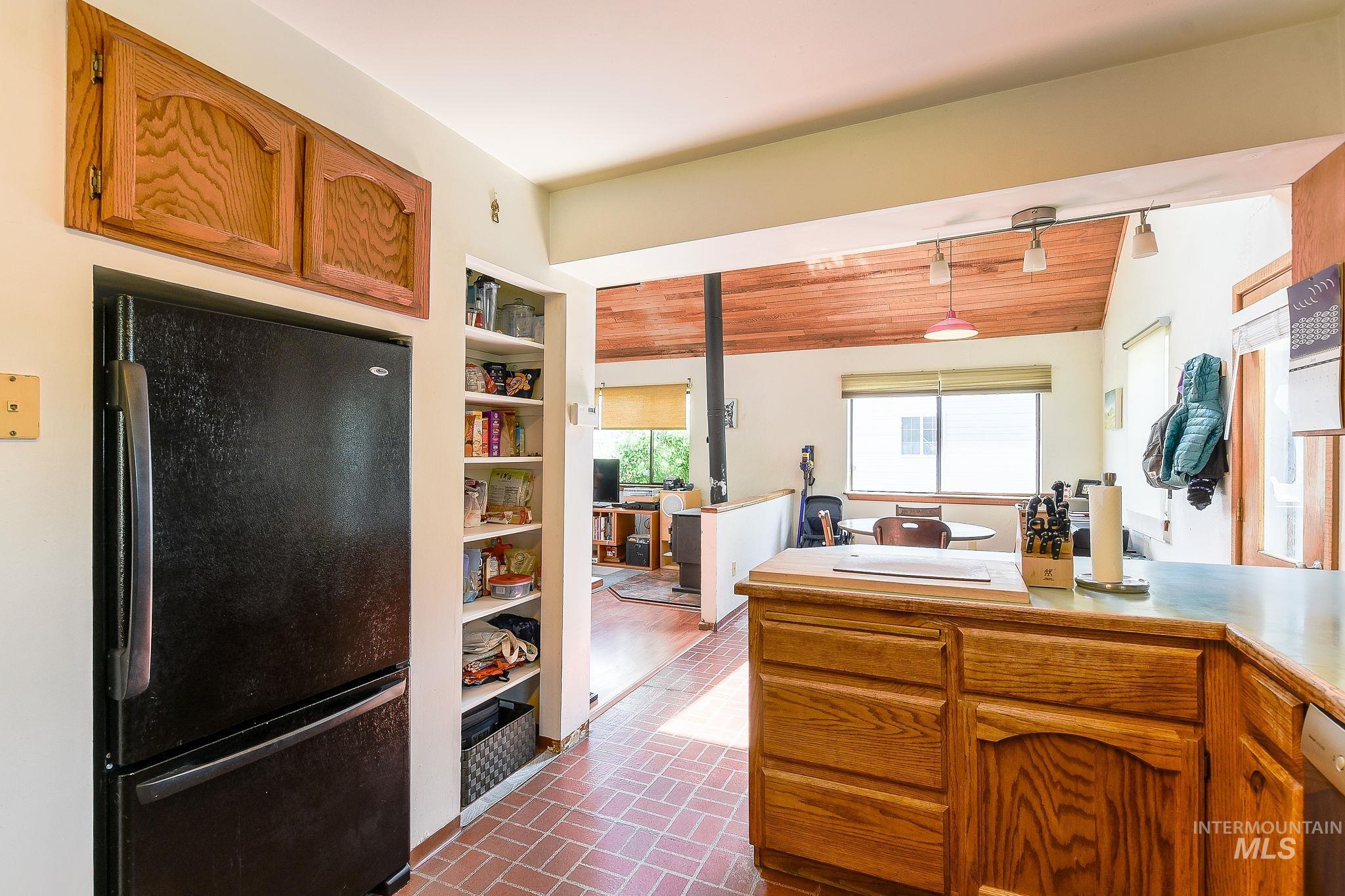 125 S Mountain View Rd