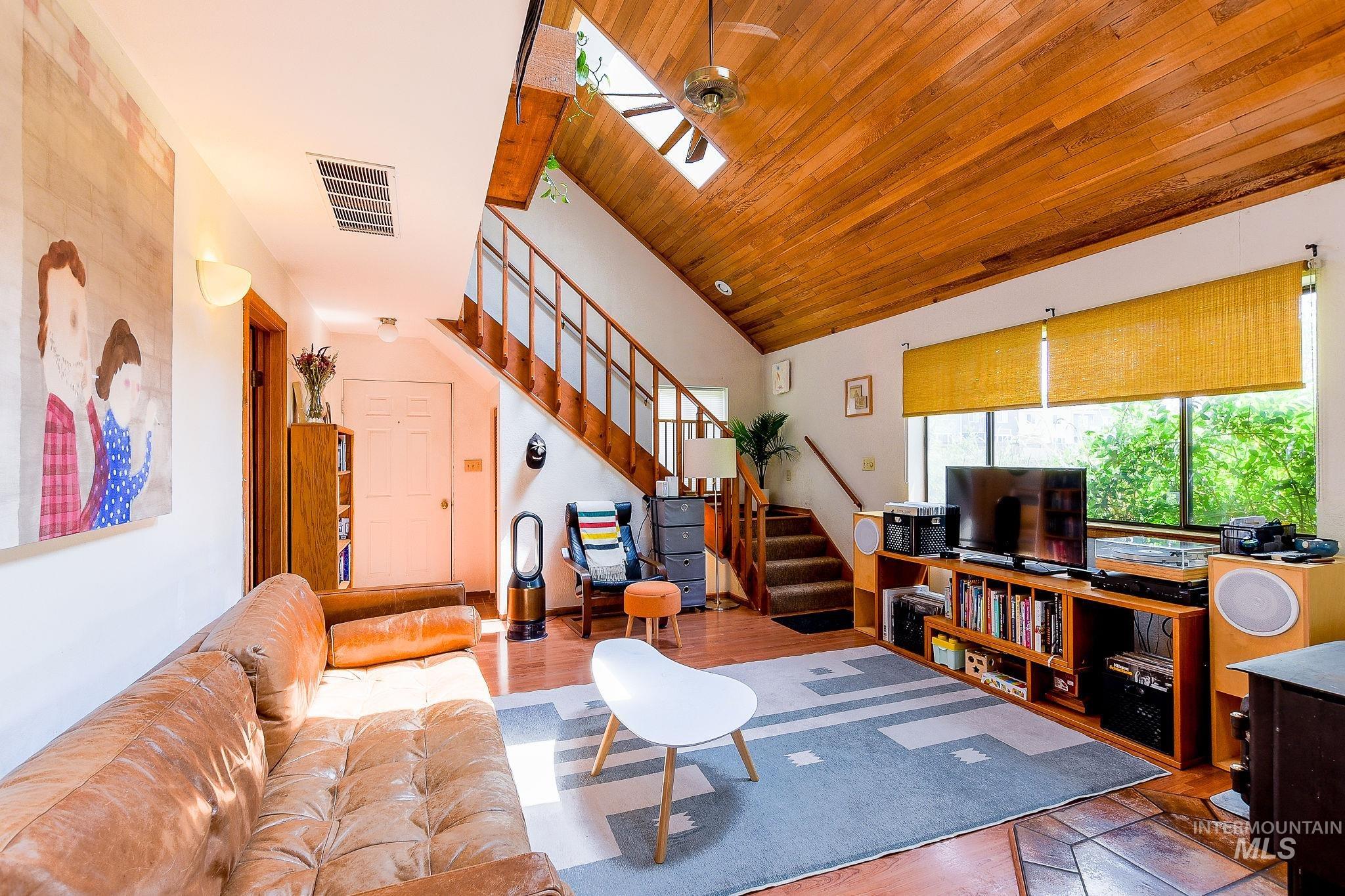 125 S Mountain View Rd