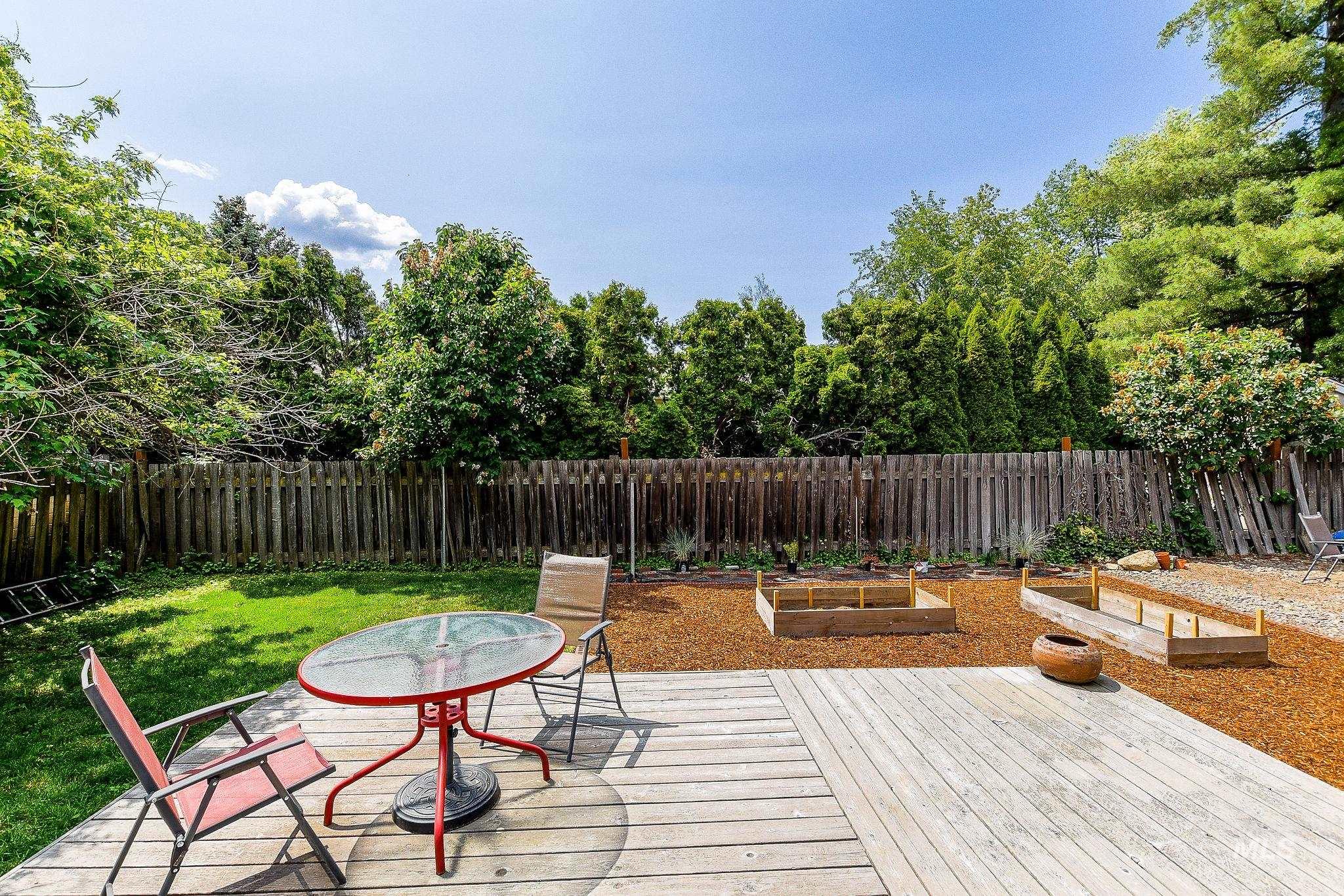 125 S Mountain View Rd