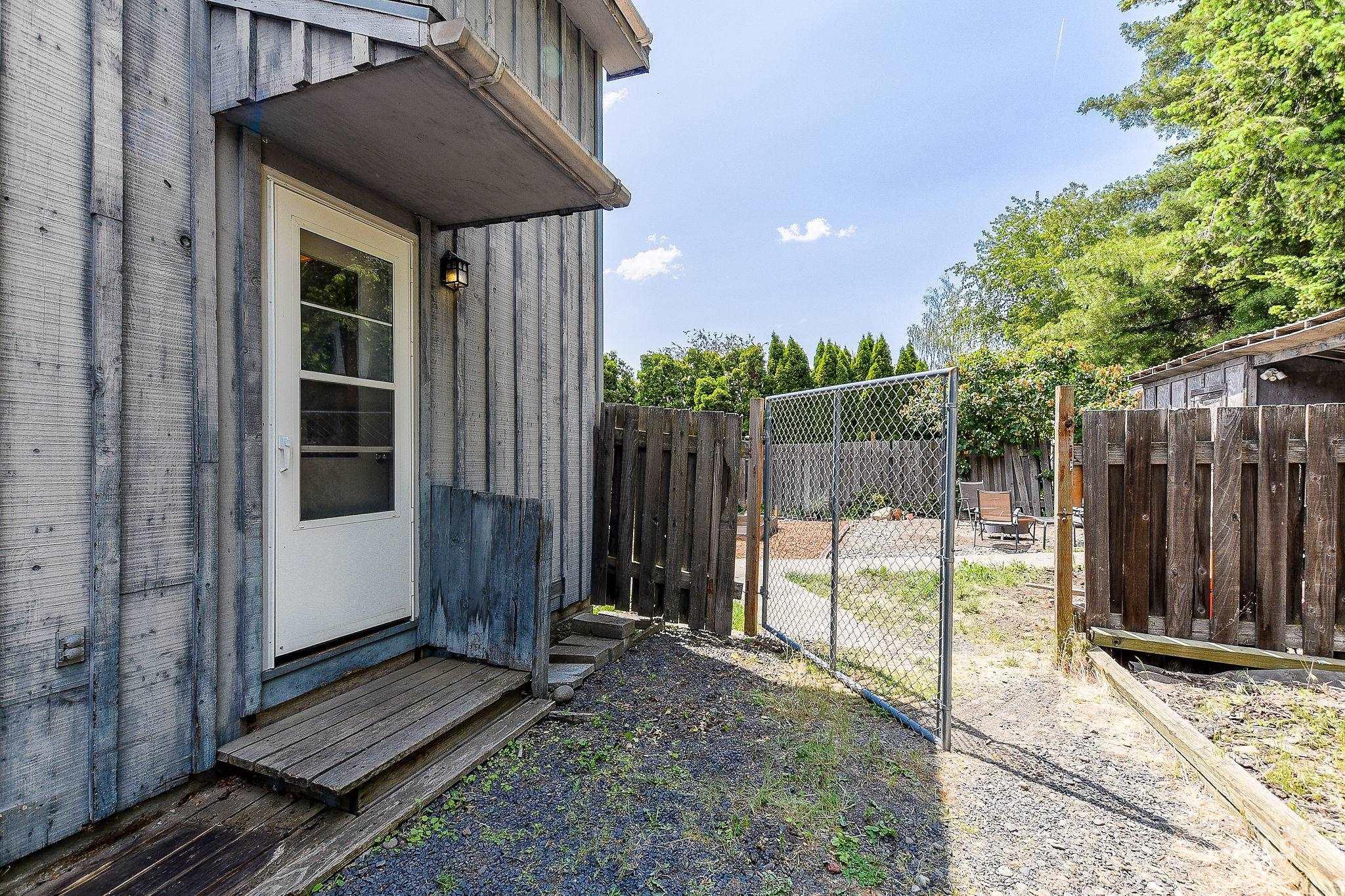 125 S Mountain View Rd