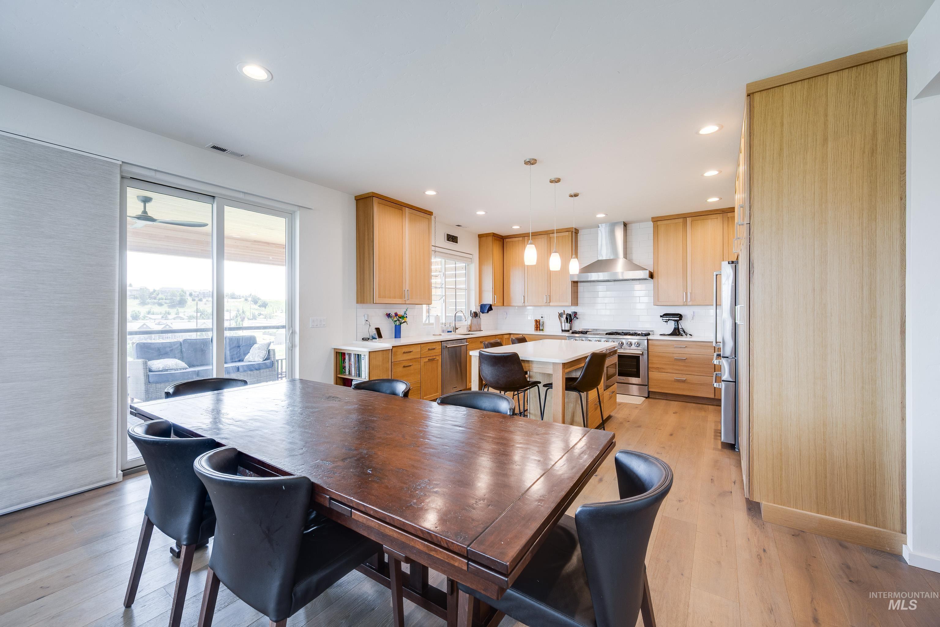 1325 SW Panorama Drive