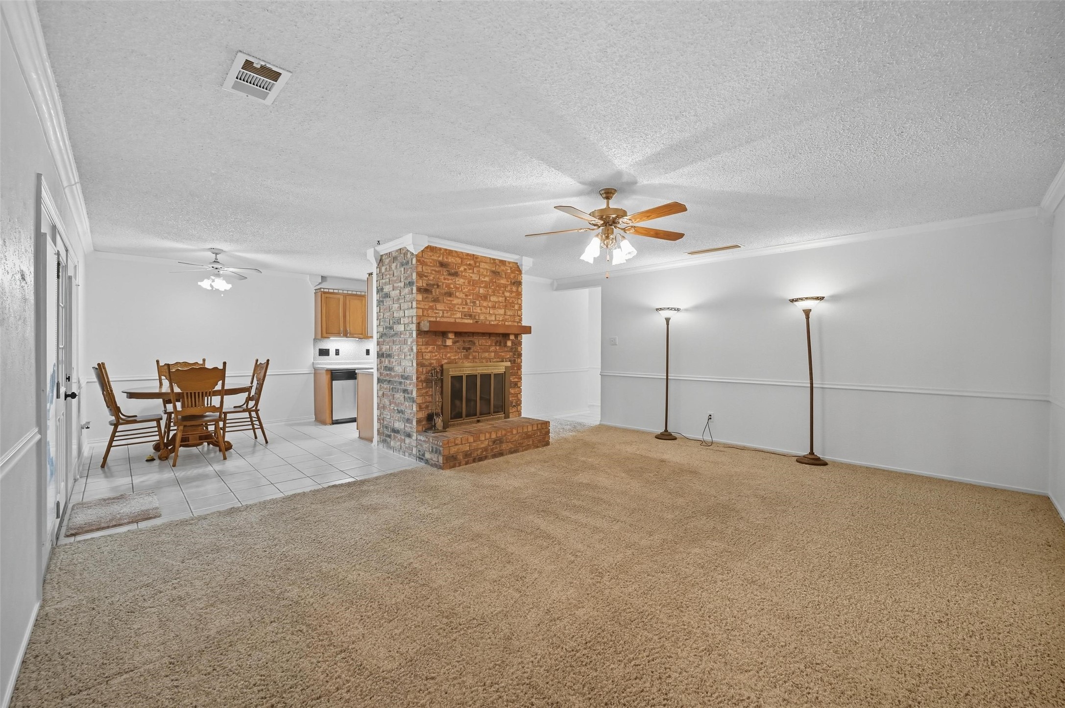1823 Chestnut Court