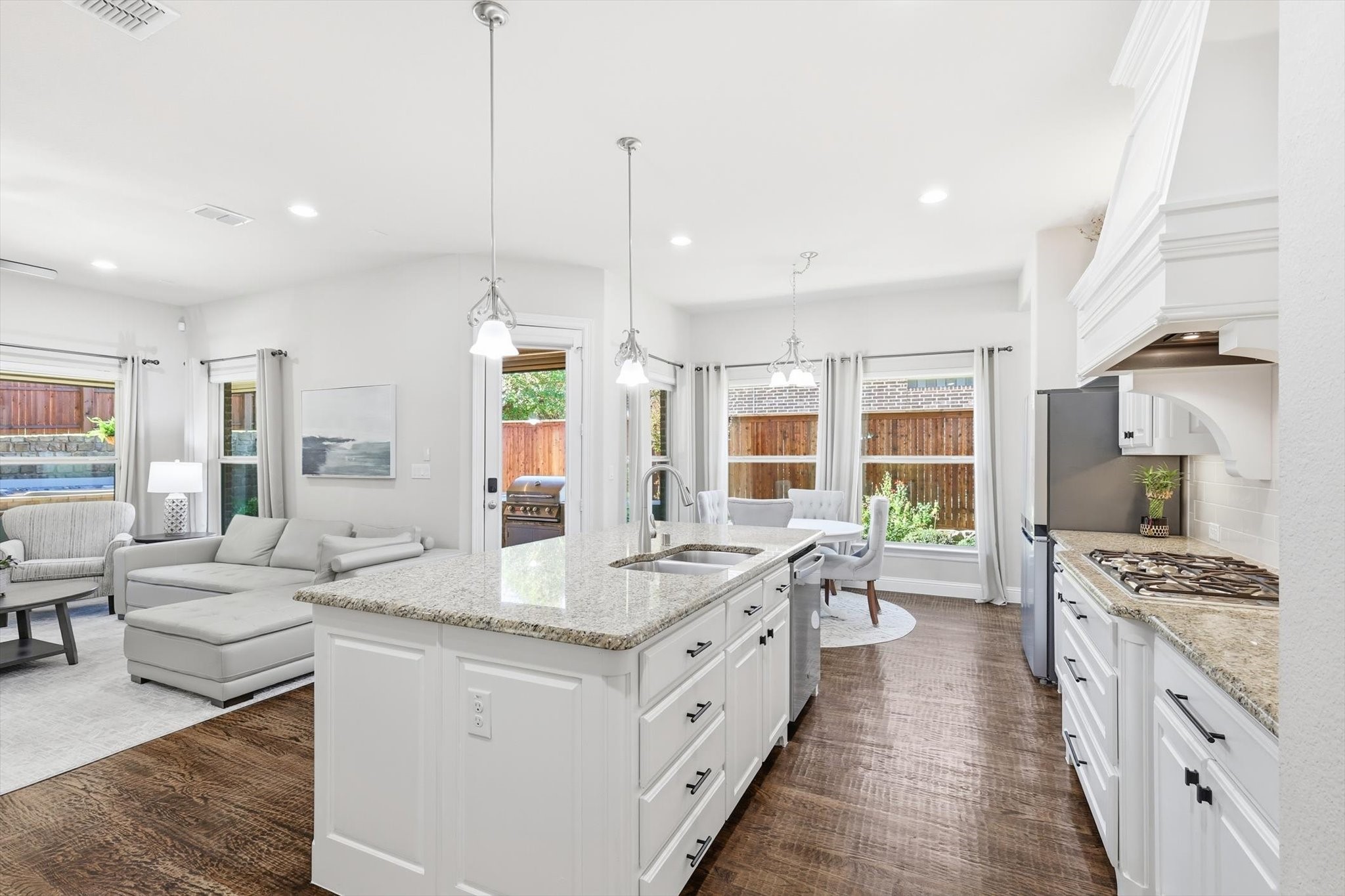 708 Petunia Drive