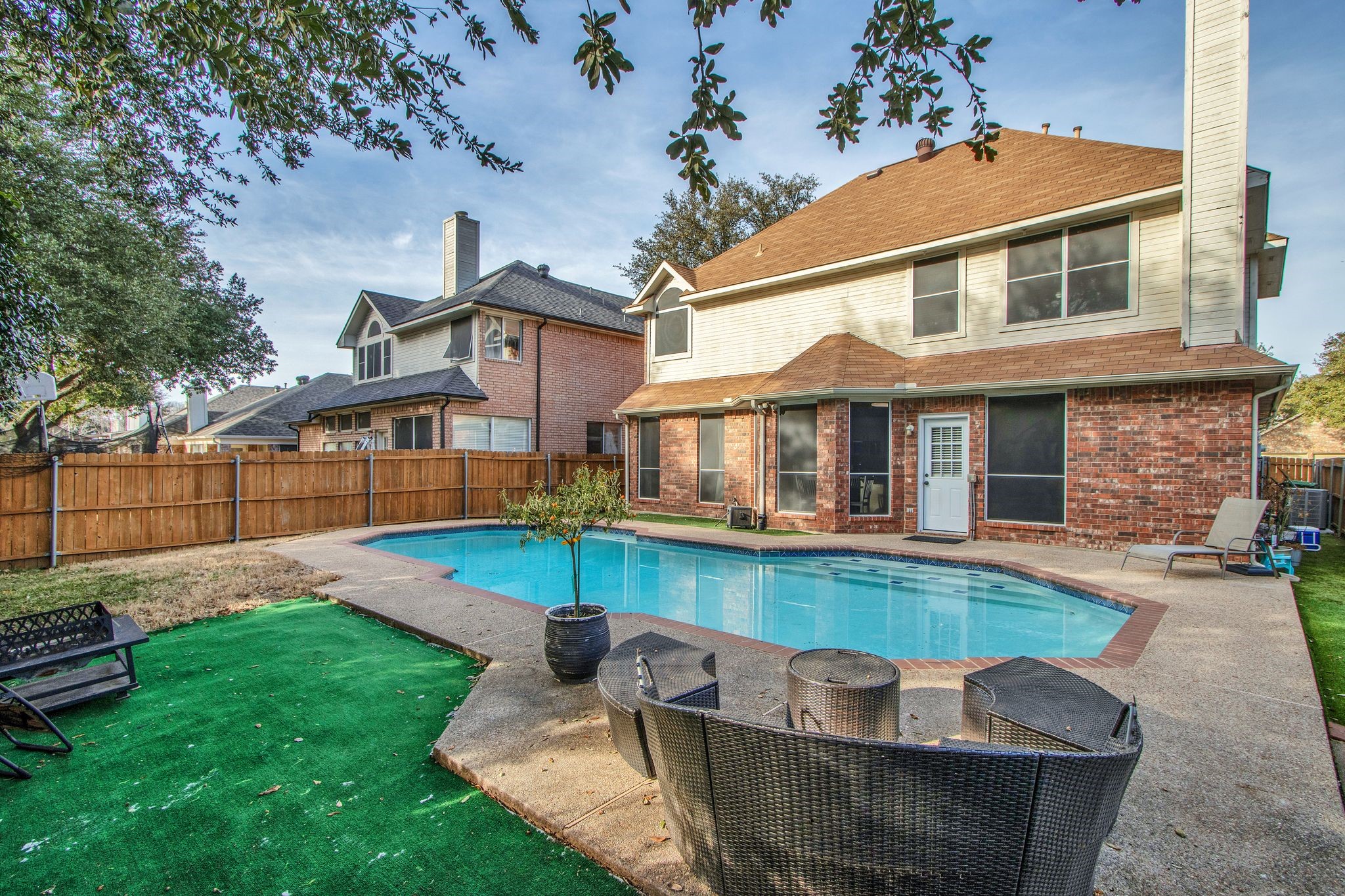1709 Meyerwood Lane S