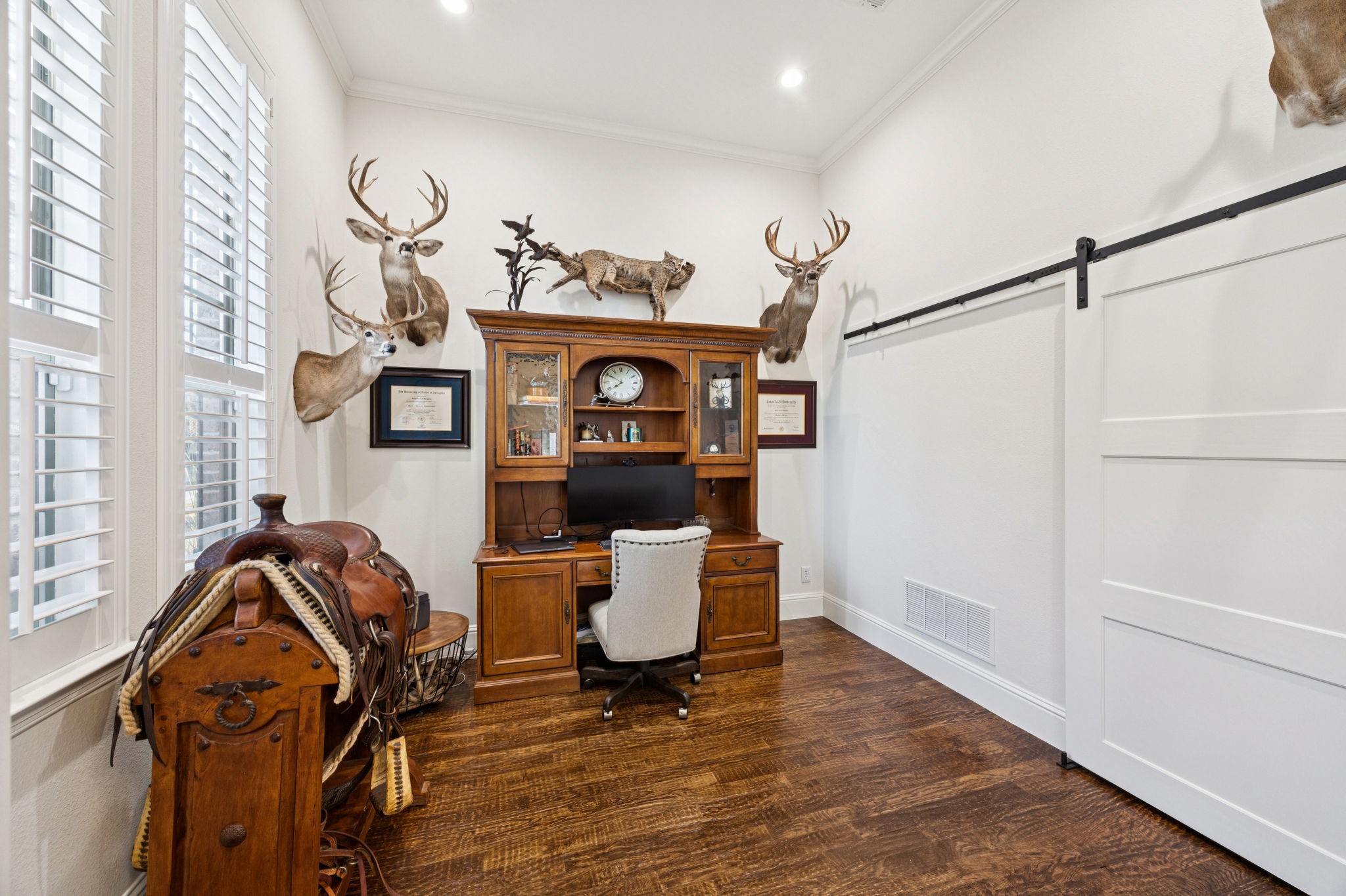 4500 Mahogany Lane