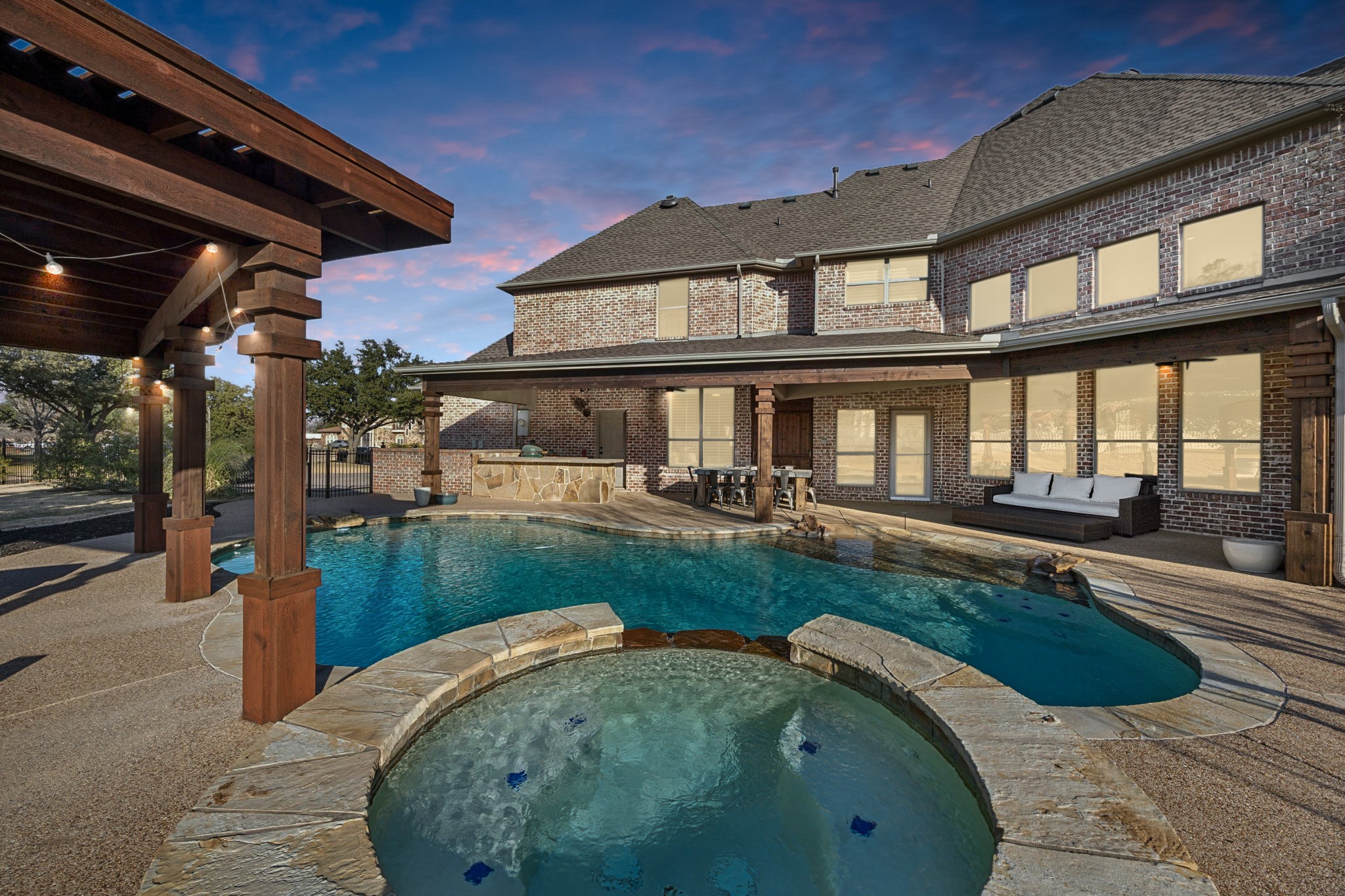 4500 Mahogany Lane
