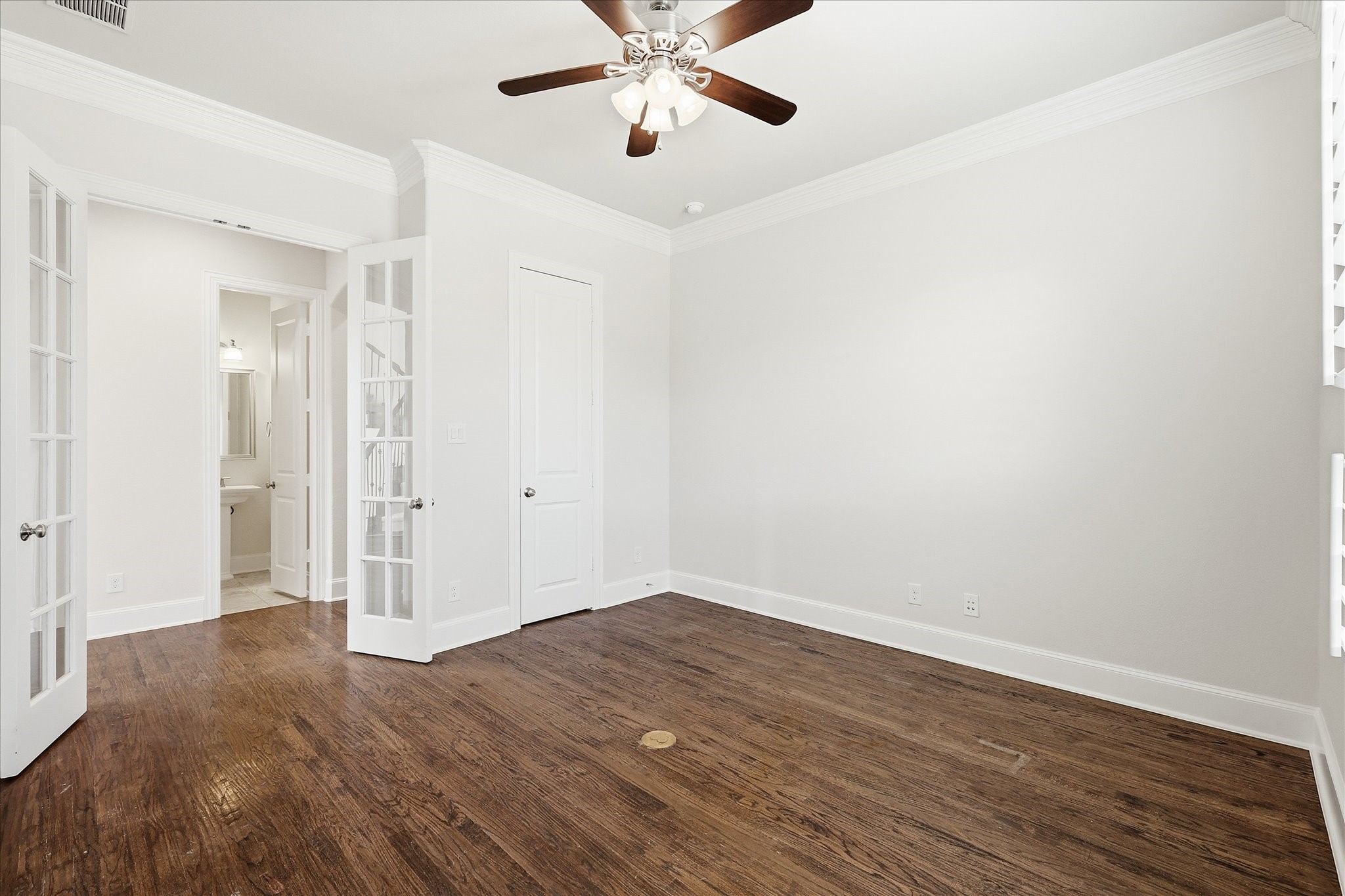 2716 Damsel Madison Lane
