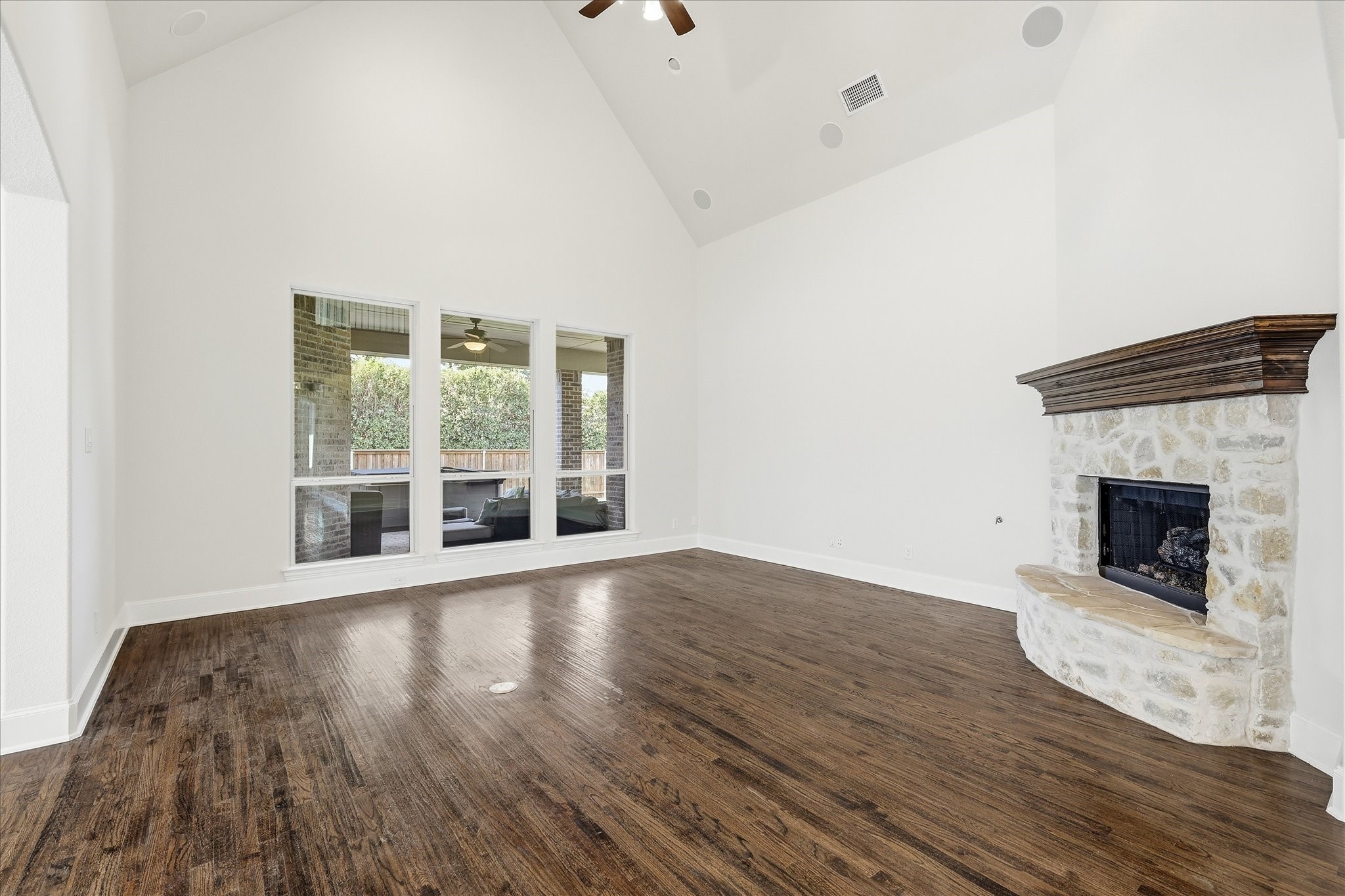 2716 Damsel Madison Lane