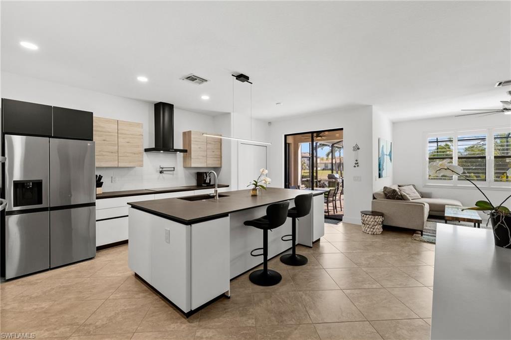 4764 Formosa DR