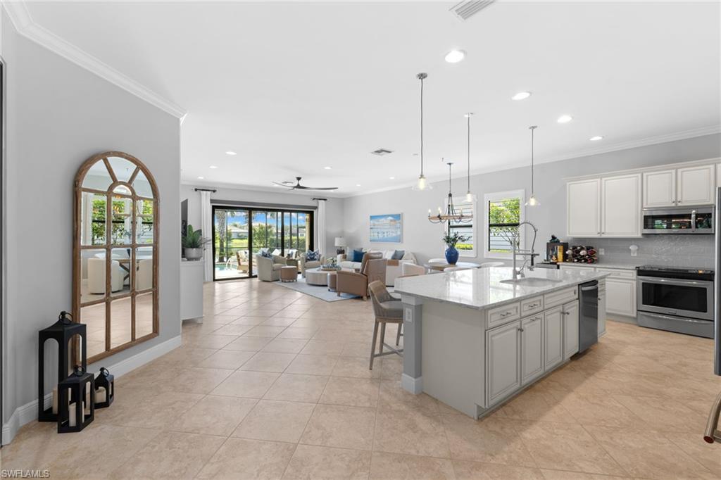 4719 Abaca CIR