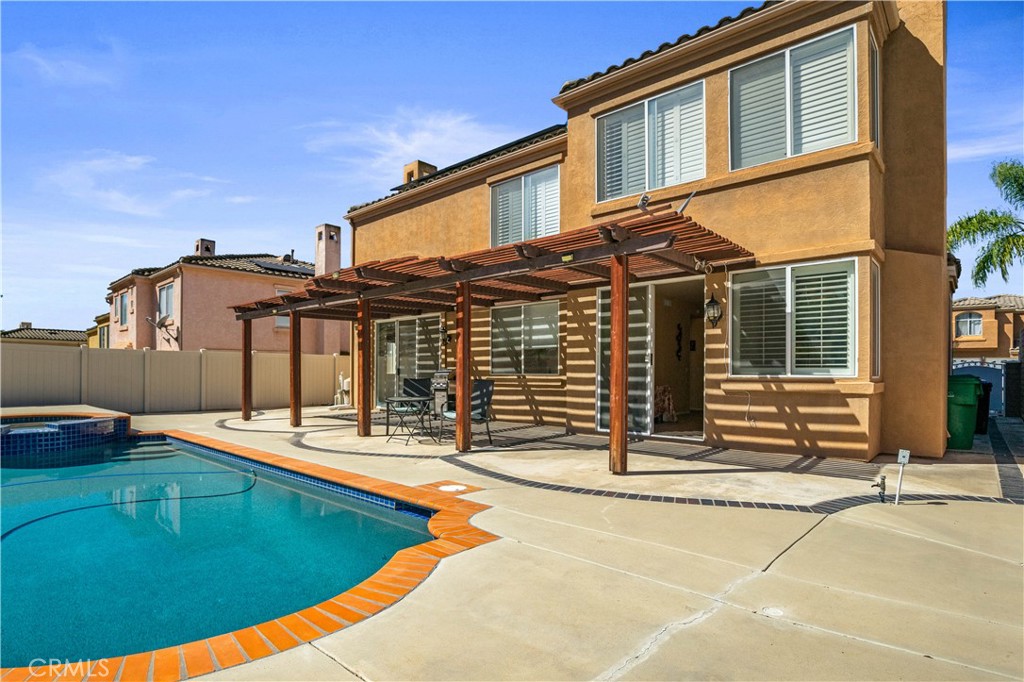 1147 Rosemary Circle