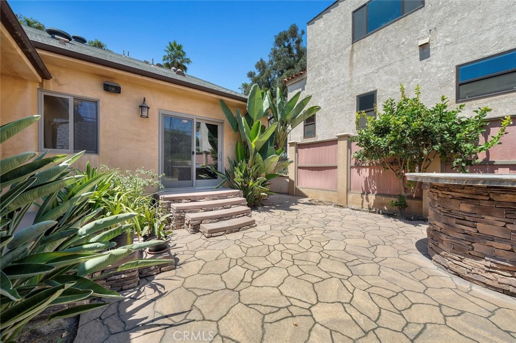 116 Termino Avenue