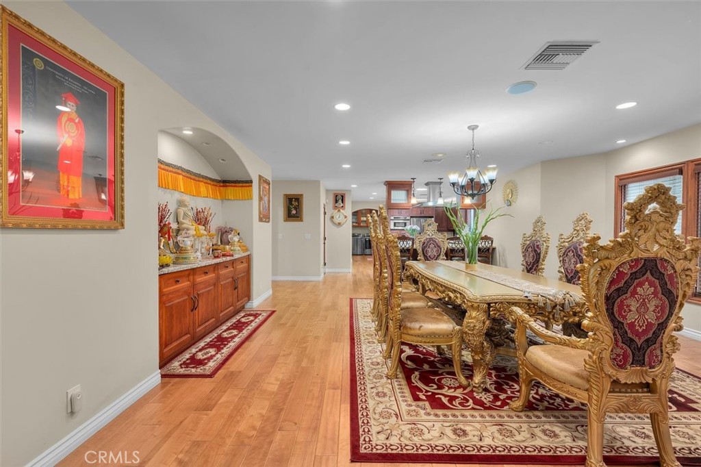 116 Termino Avenue