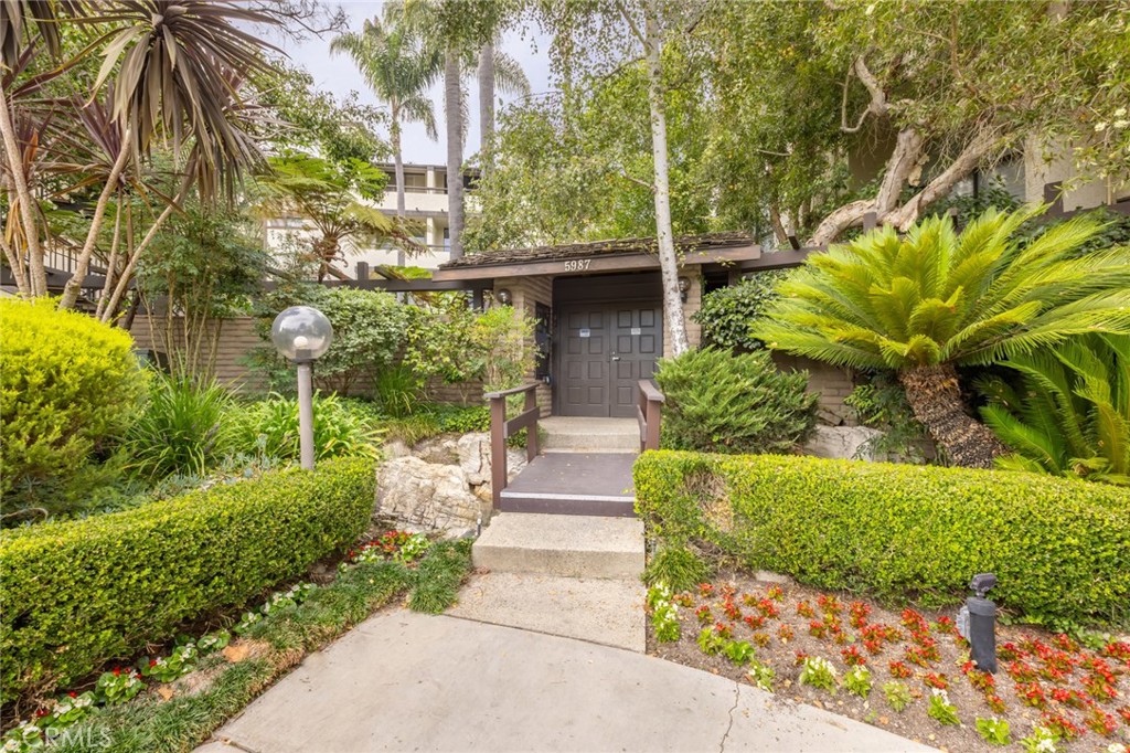 5987 Peacock Ridge 101