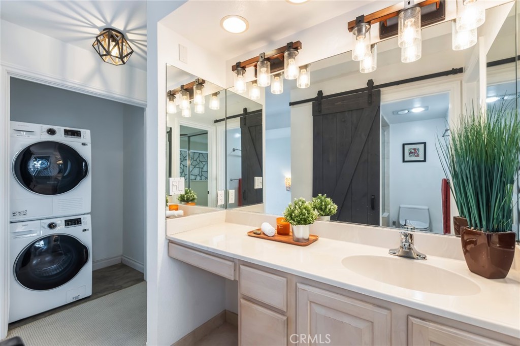 5987 Peacock Ridge 101