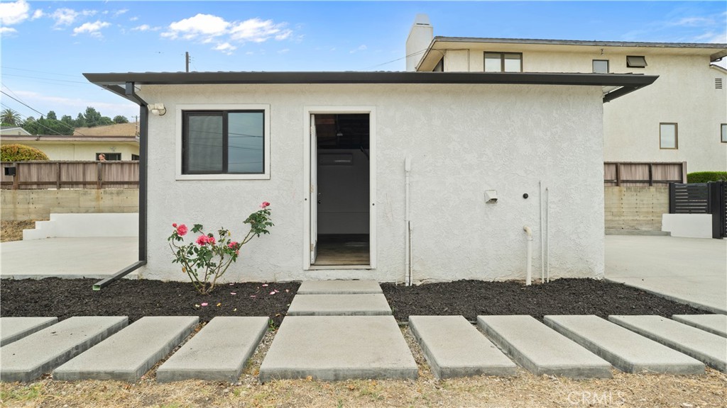1725 W Averill Park
