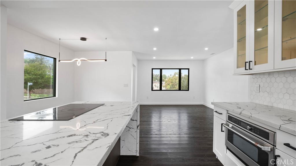 1725 W Averill Park