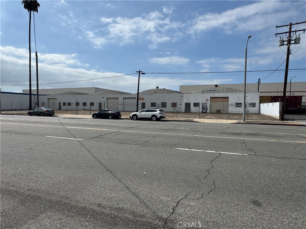 18121 S Broadway