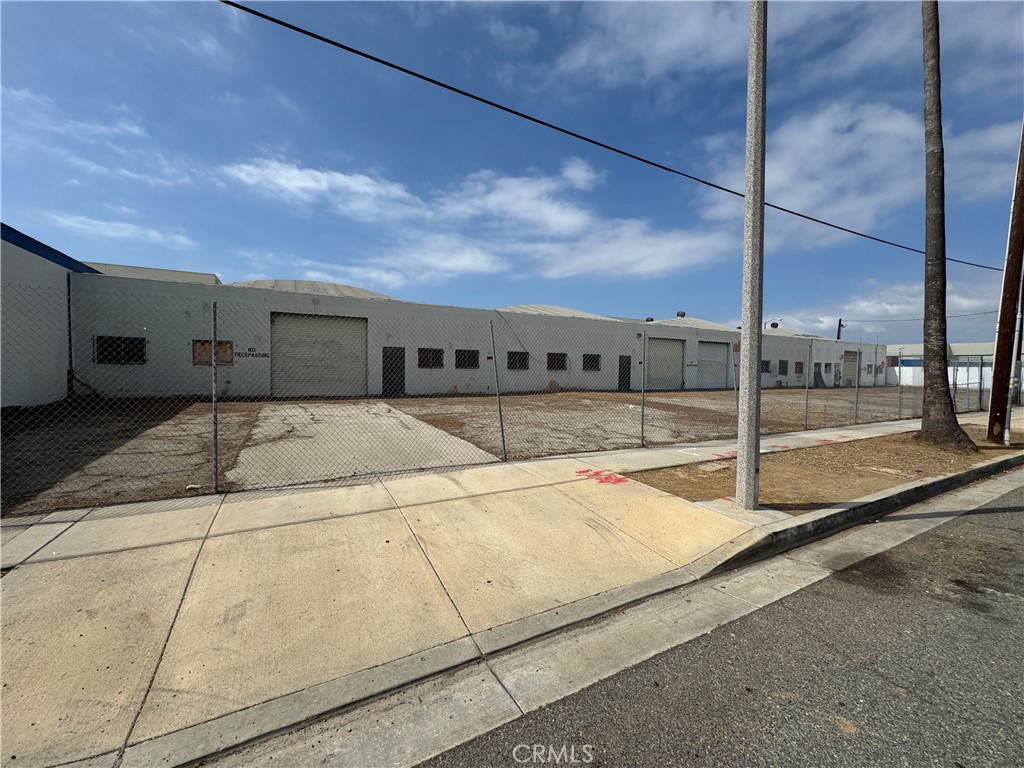 18121 S Broadway