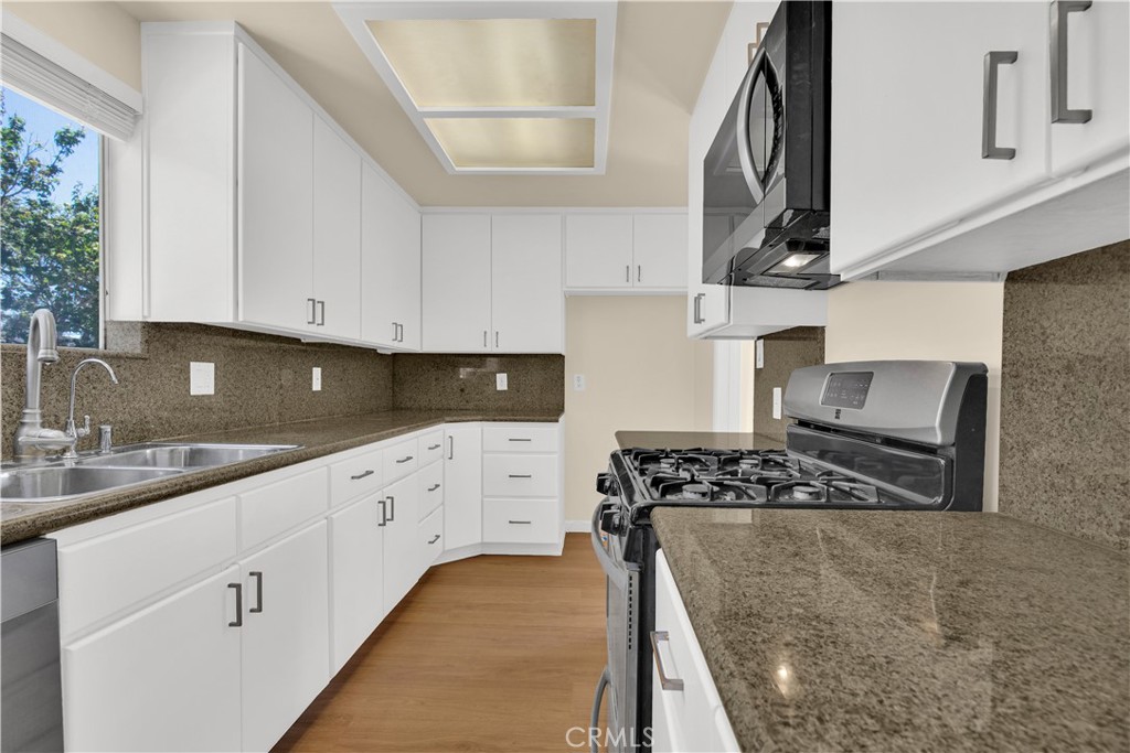 12521 Walsh