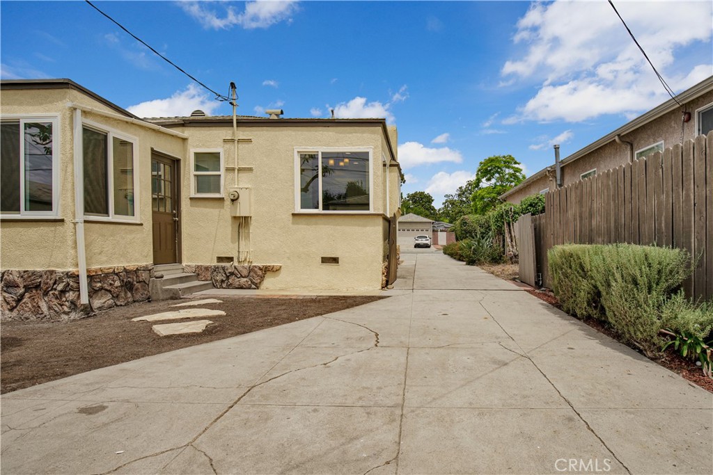 836 Grant