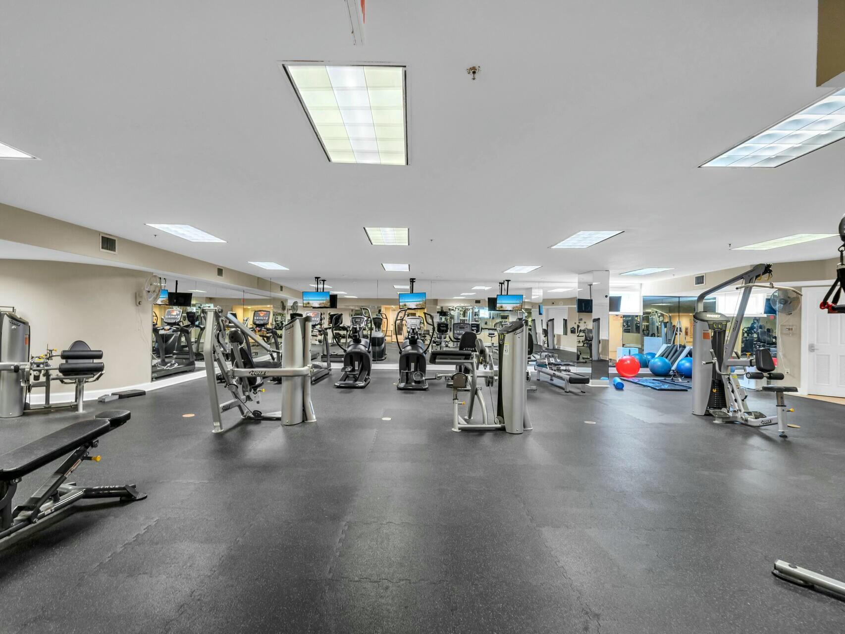 1653 W County Hwy 30A UNIT 2119