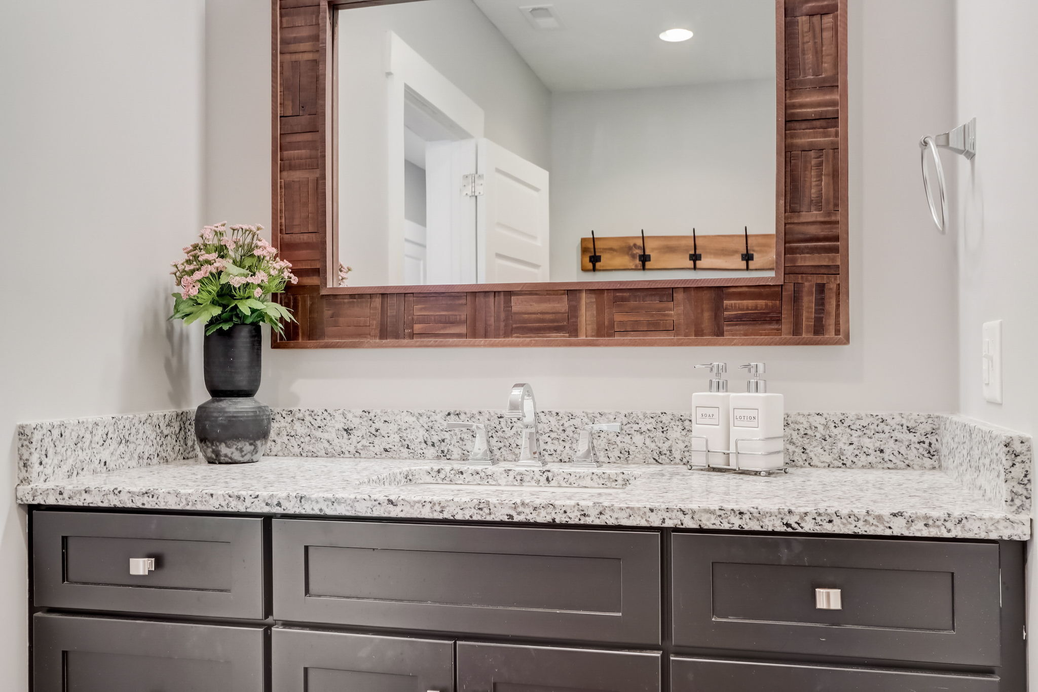 9193 E Dogwood Drive