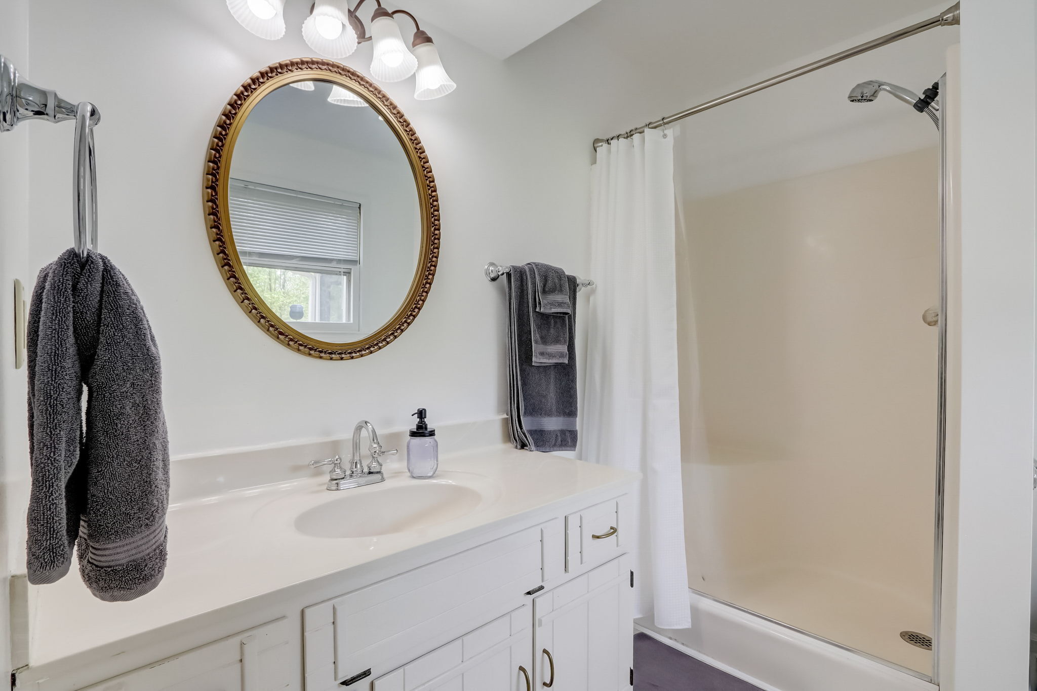 5501 Indian Cove Road