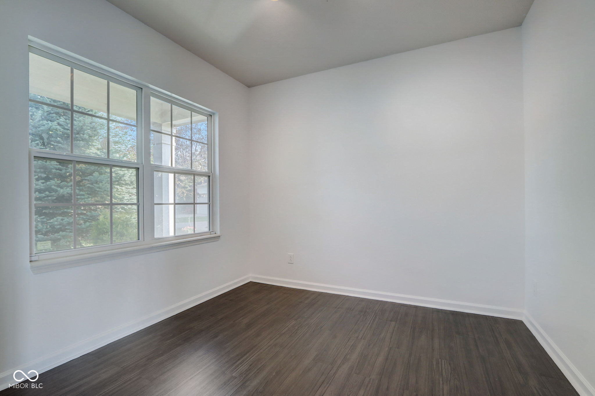 15388 Royal Grove Court