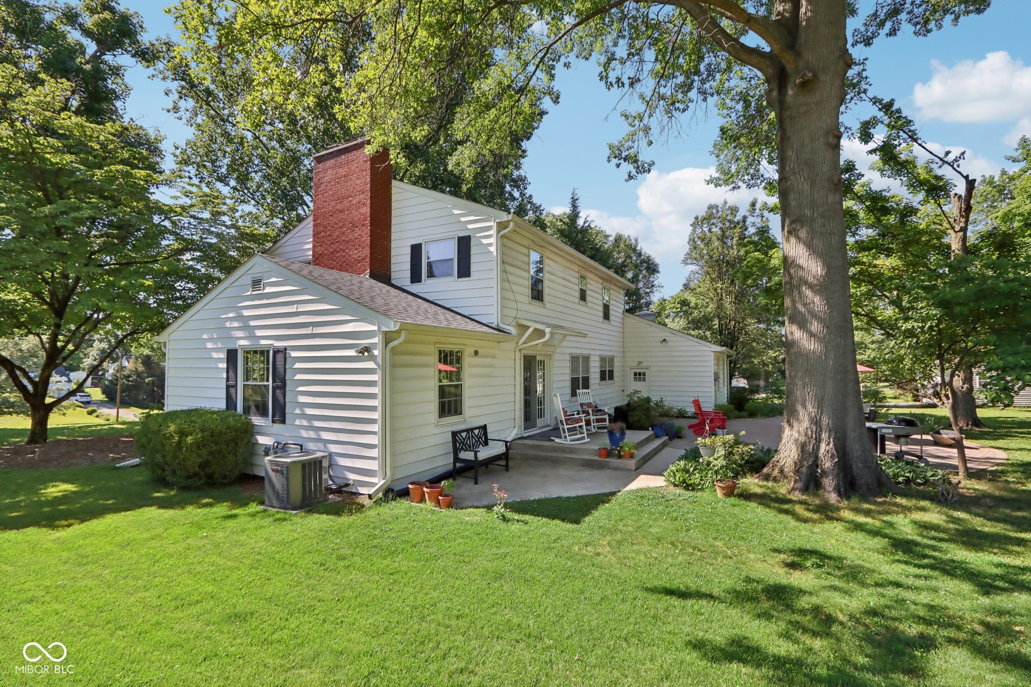 319 Highfall Avenue