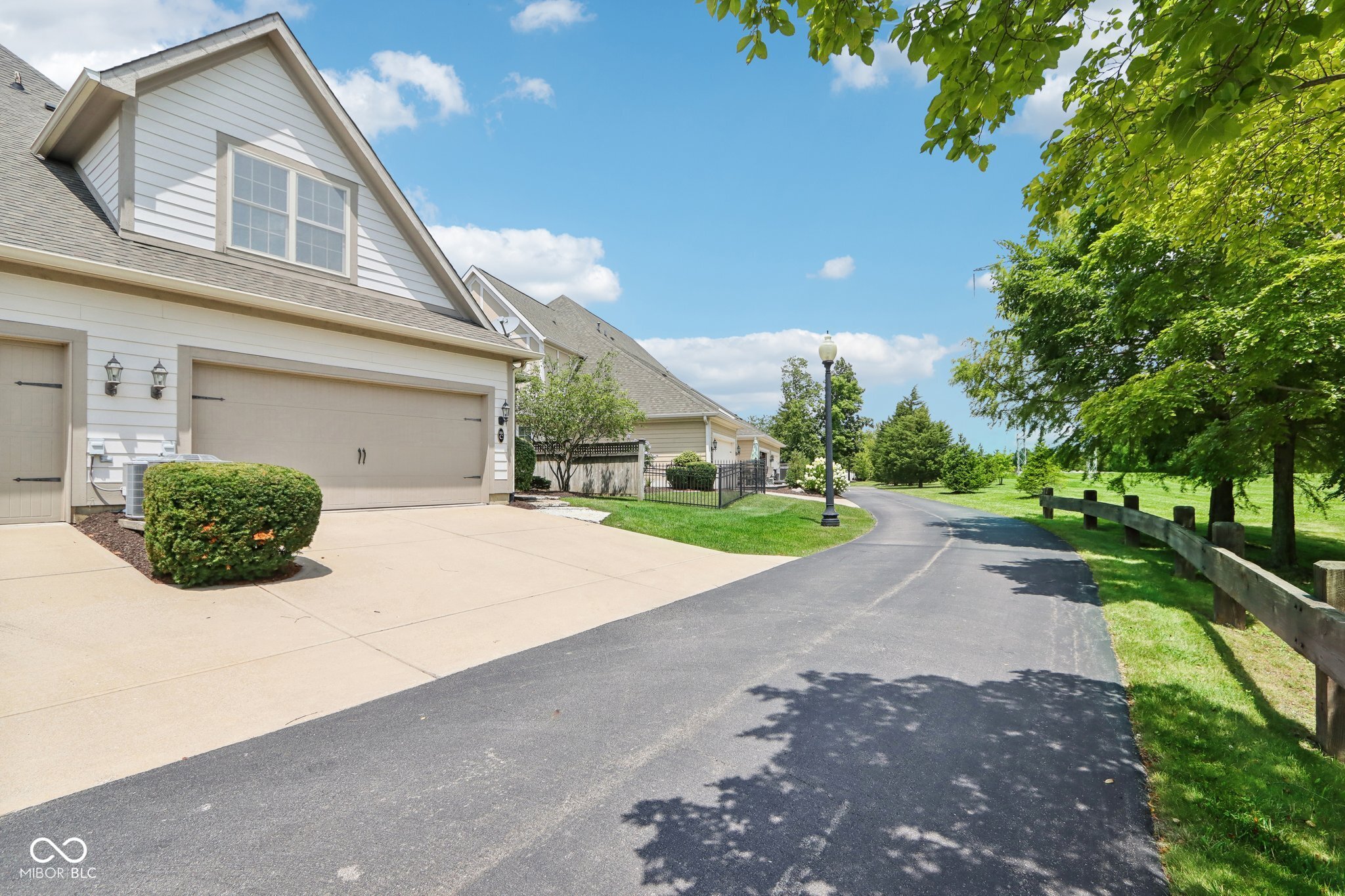 6687 Beekman Place Unit: C